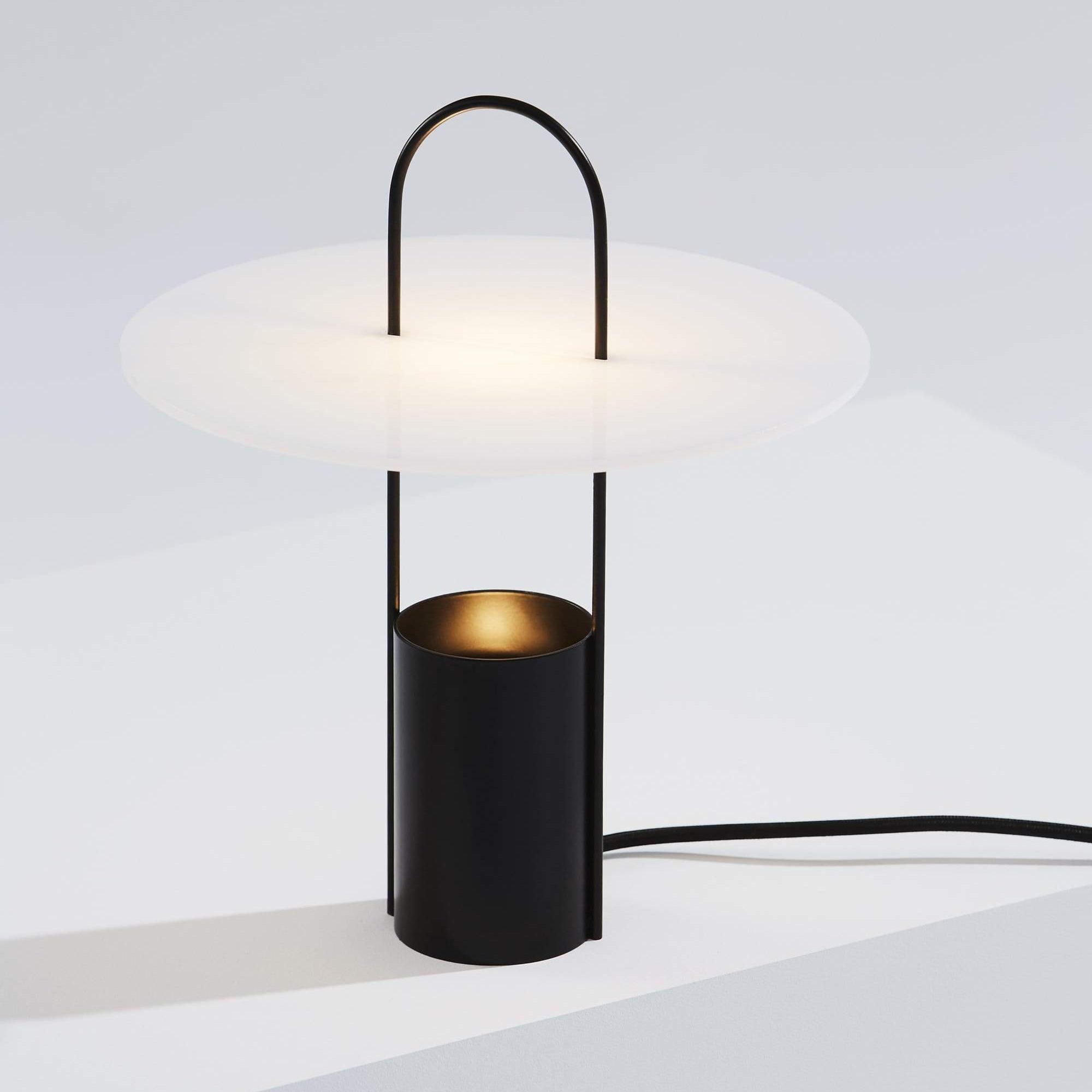 Nomade Table Lamp - Blowlighting