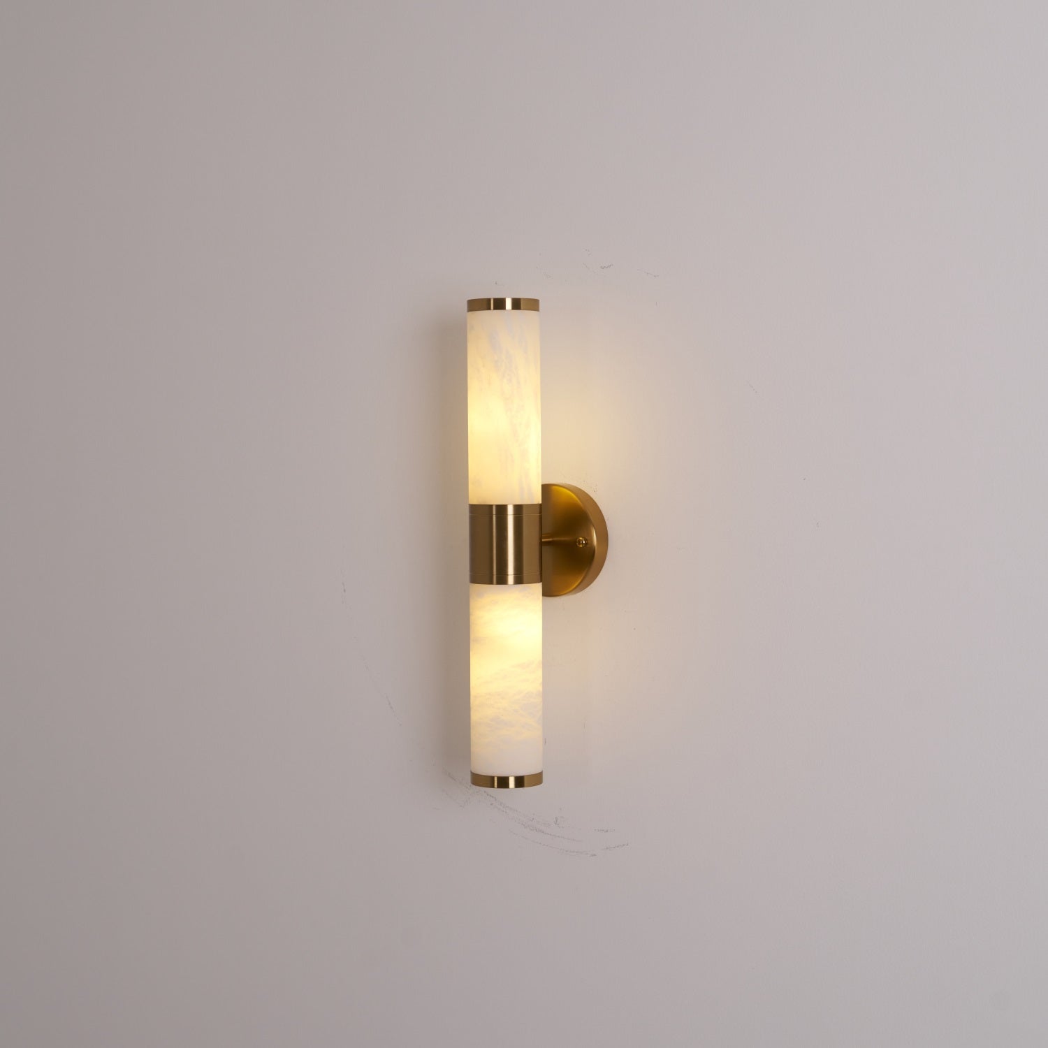 Kaia Minimalist Alabaster Wall Lamp - Blowlighting