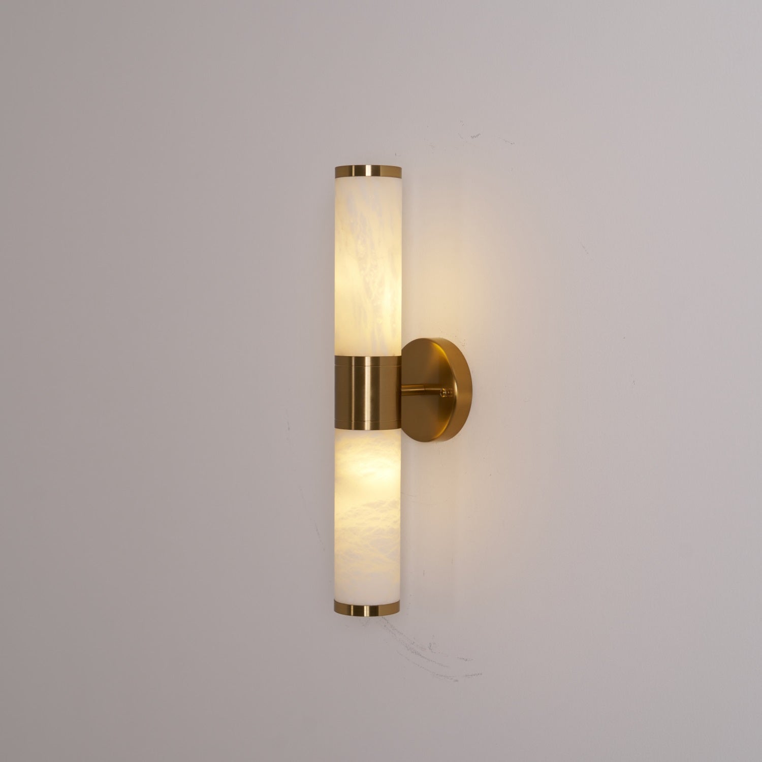 Kaia Minimalist Alabaster Wall Lamp - Blowlighting
