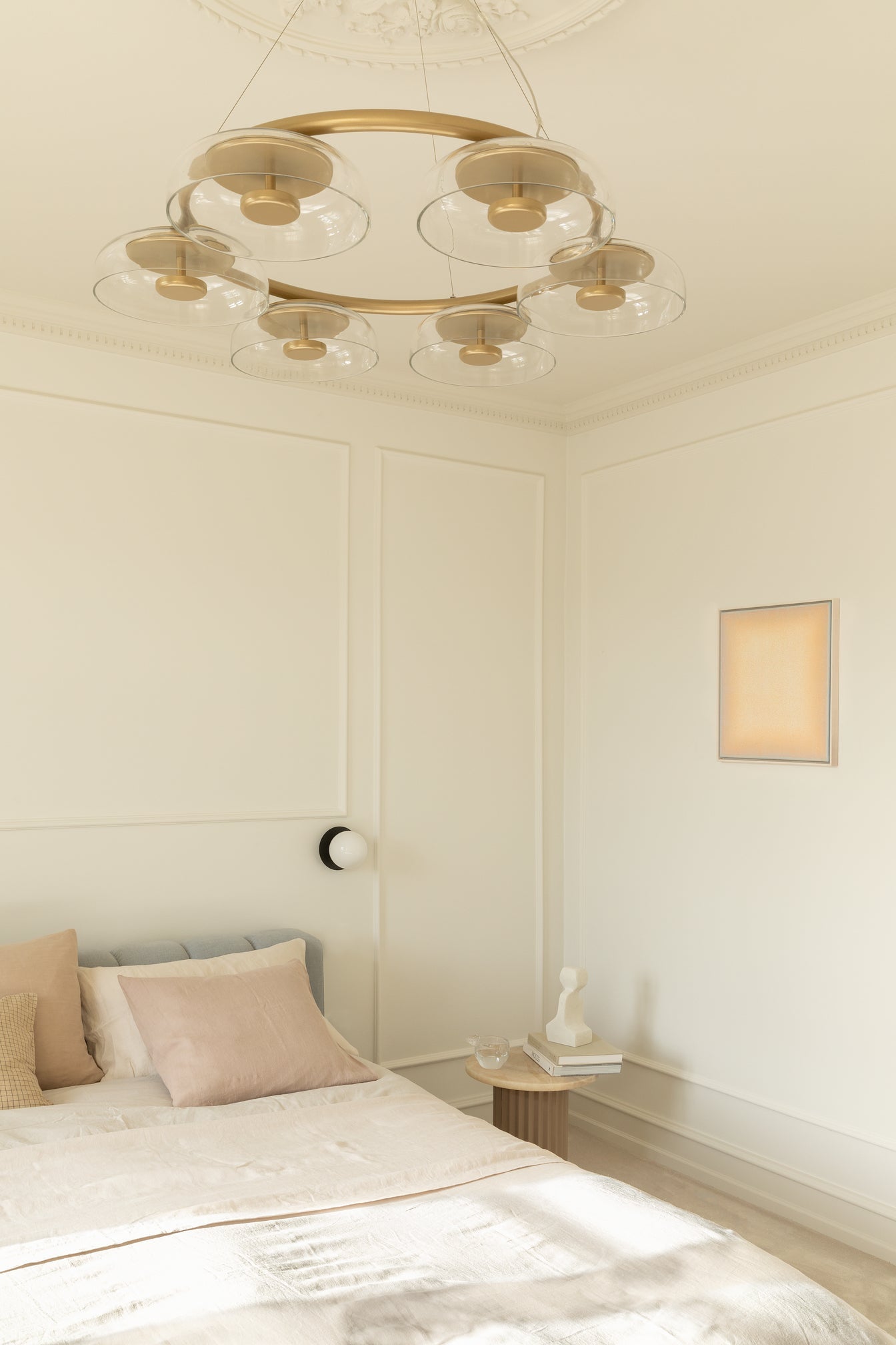 Aethera Circular Glass Chandelier - Blowlighting