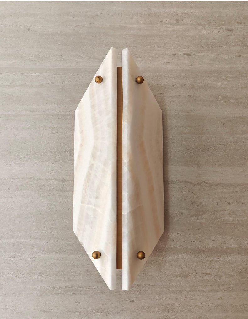 Onyxa Crest Wall Lamp - Vakkerlight