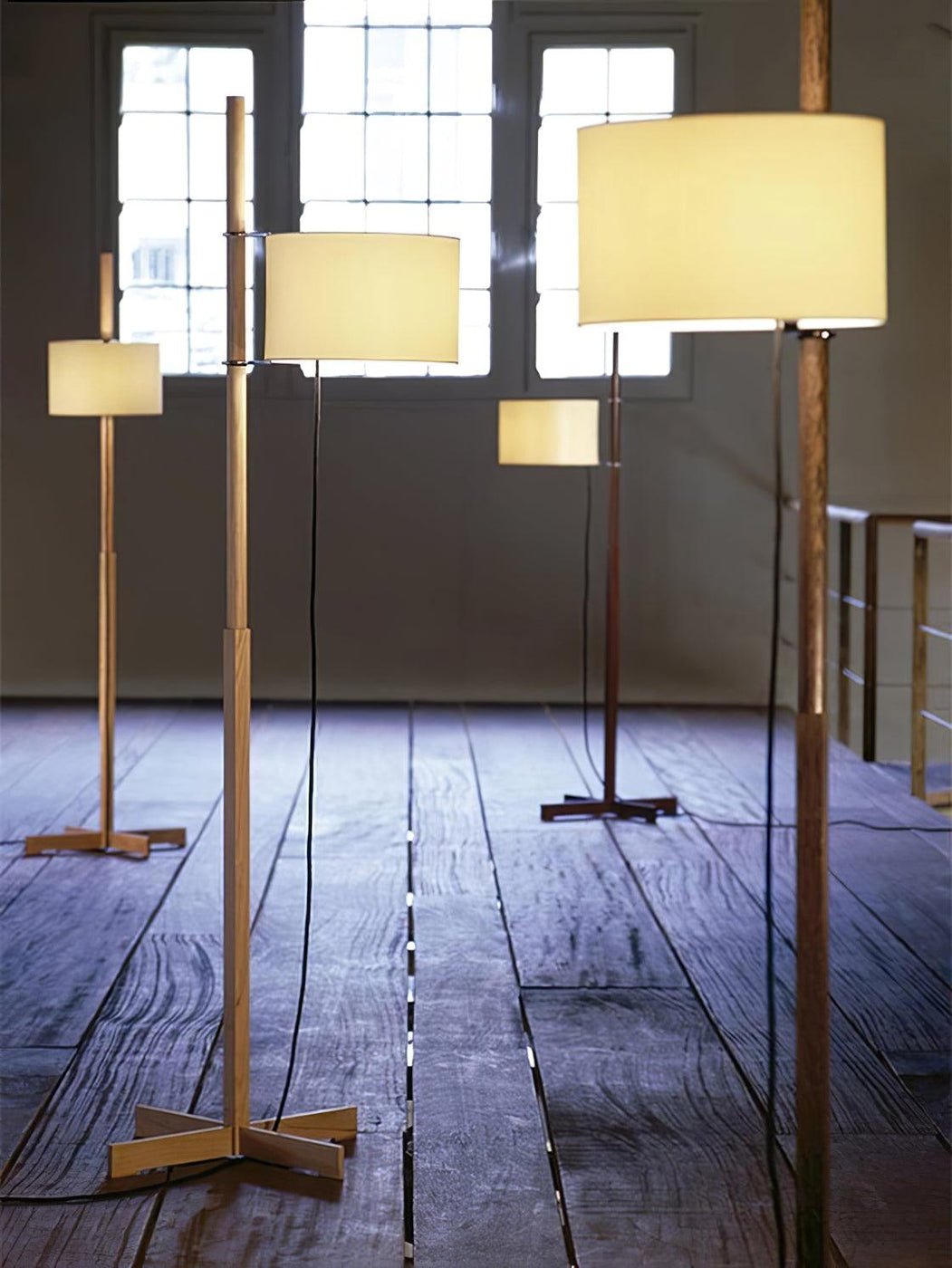 Wood Tmm Floor Lamp - Blowlighting