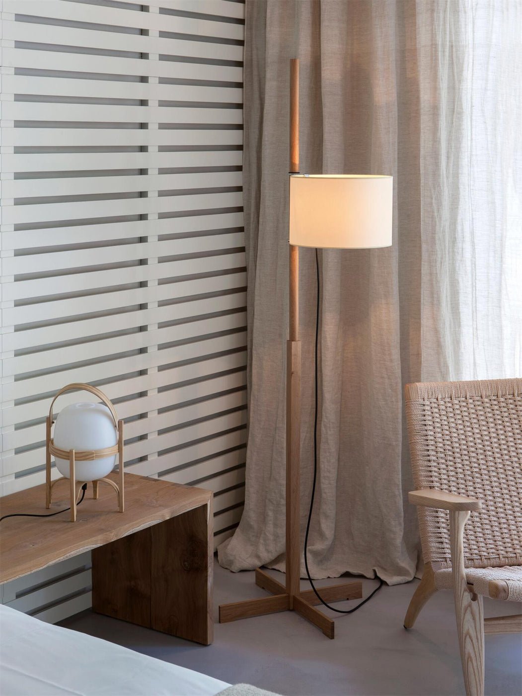 Wood Tmm Floor Lamp - Blowlighting