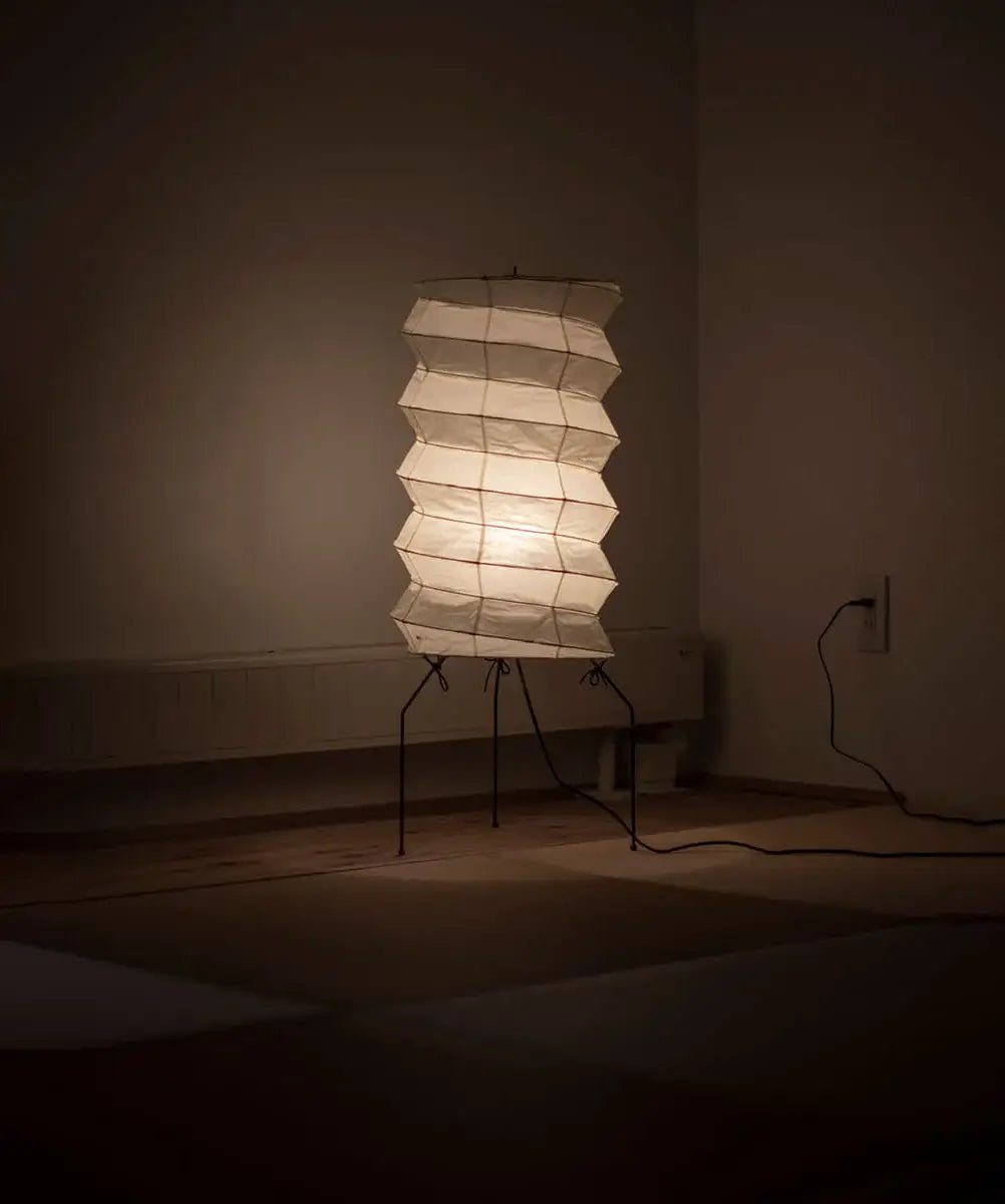 Kaze Origami Floor Lamp - Blowlighting