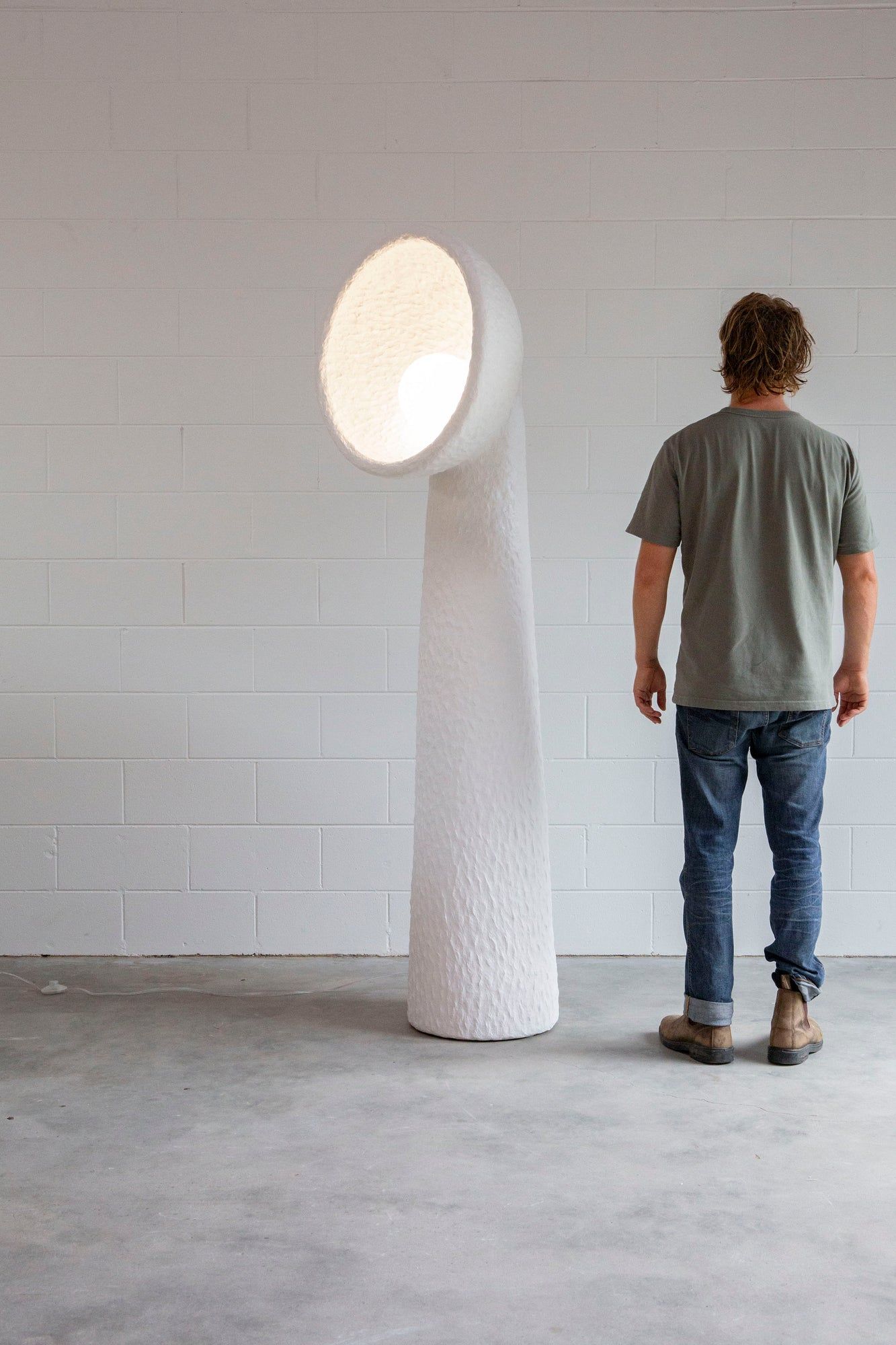 Ernionis Textured Ceramic Floor Lamp - Blowlighting