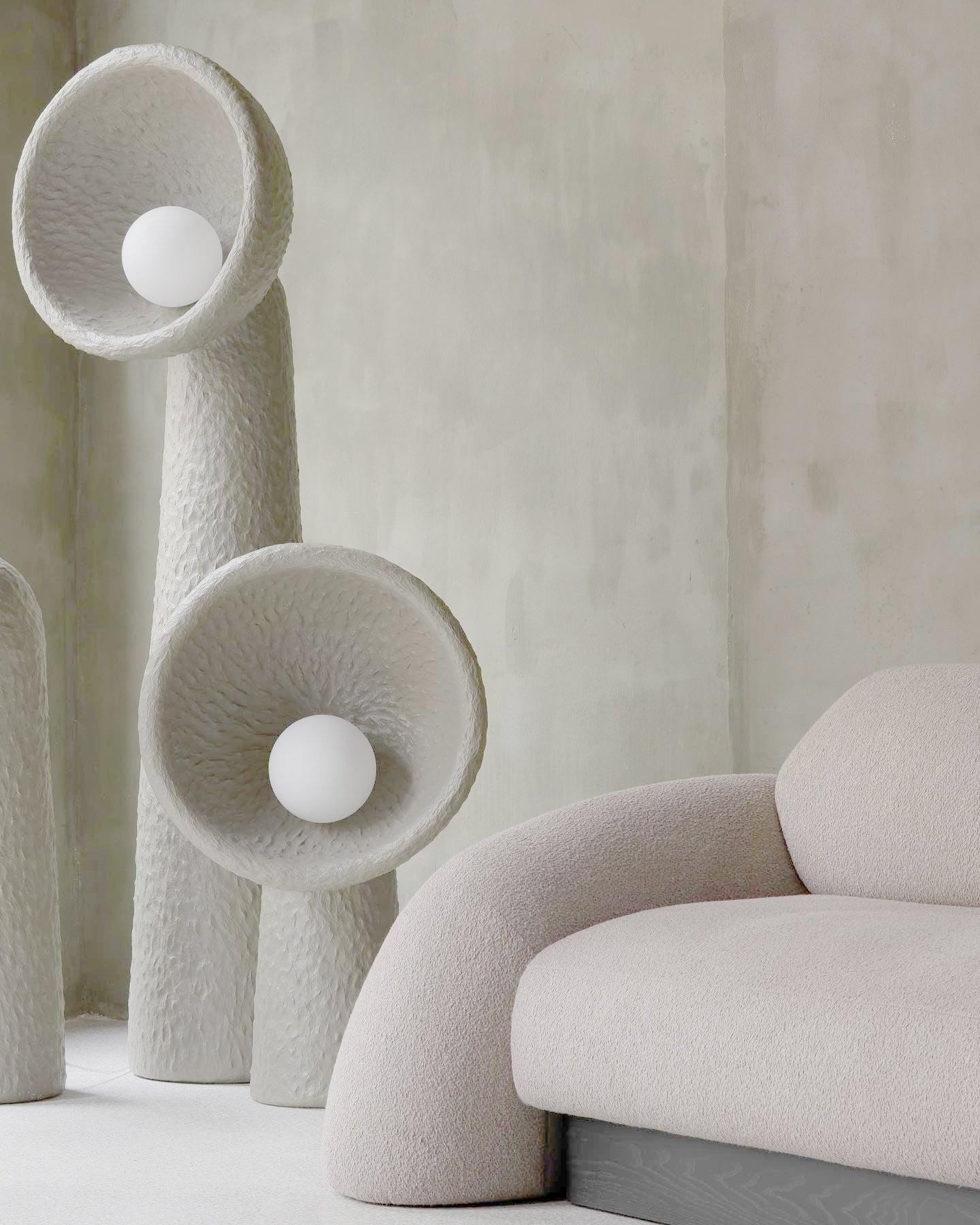 Ernionis Textured Ceramic Floor Lamp - Blowlighting