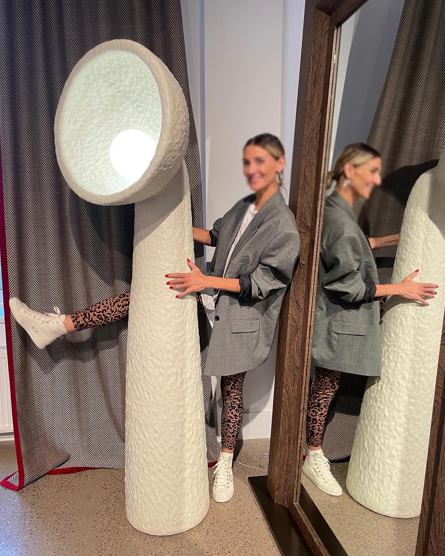 Ernionis Textured Ceramic Floor Lamp - Blowlighting