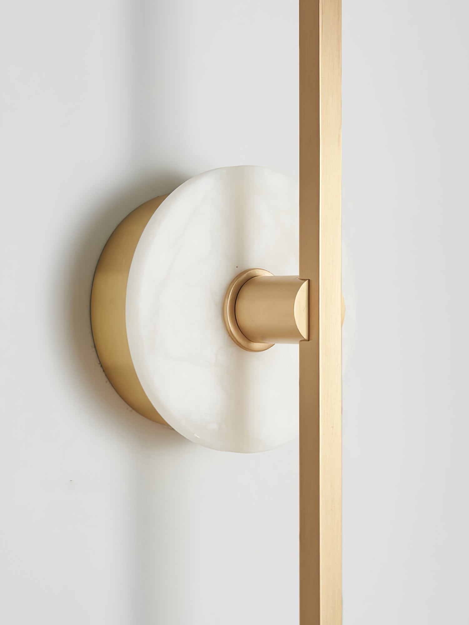 Elmarir Linear Alabaster Wall Light - Blowlighting