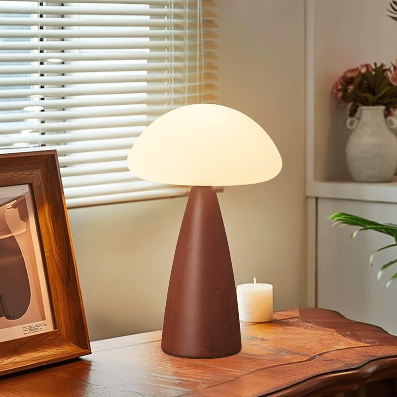 Clara Mushroom Table Lamp - Blowlighting