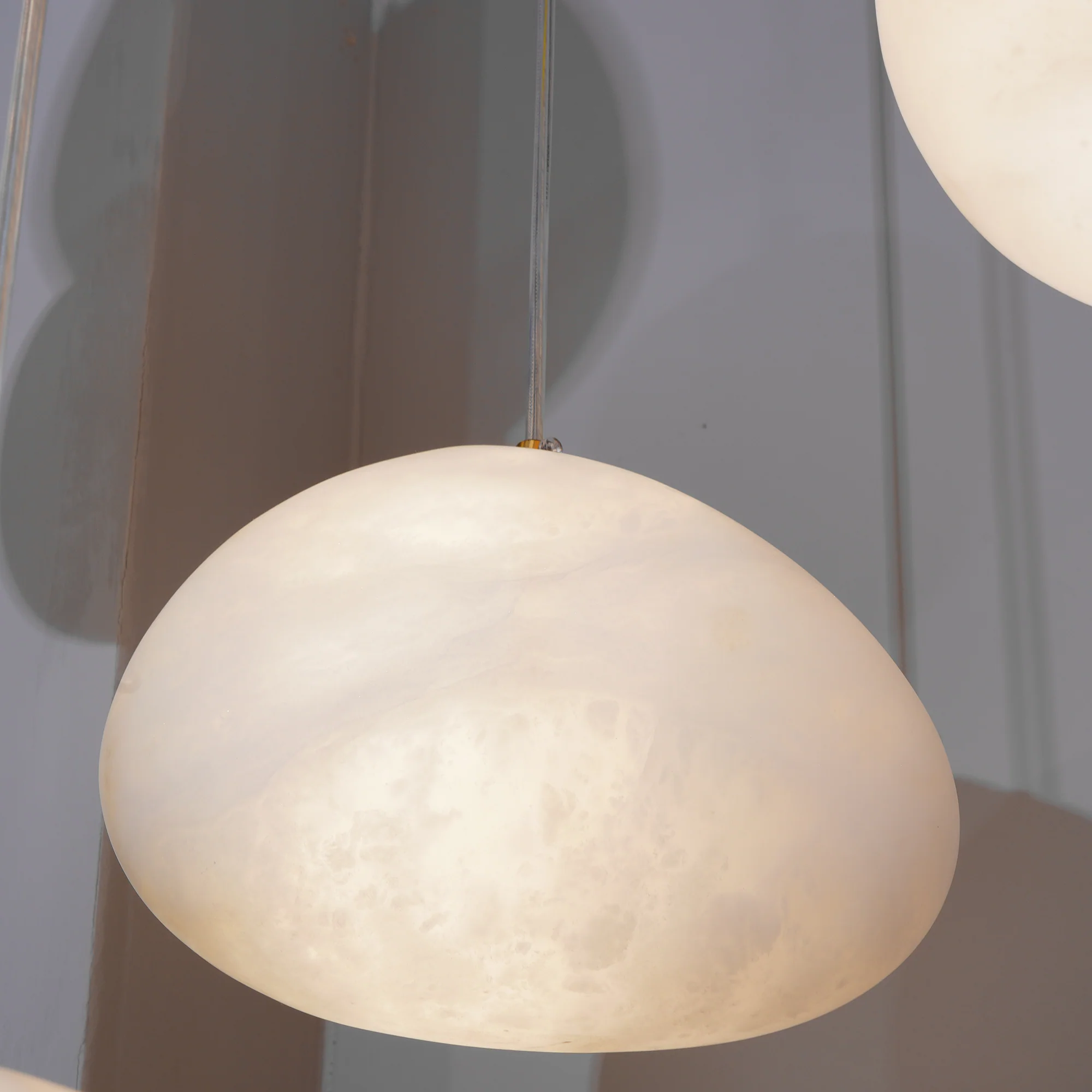 Nerida Alabaster Pendant Light - Blowlighting