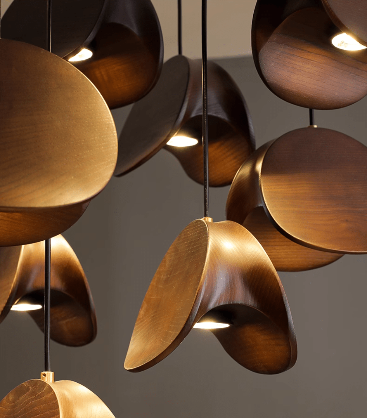 Tavro Minimalist Wood Pendant Light - Blowlighting