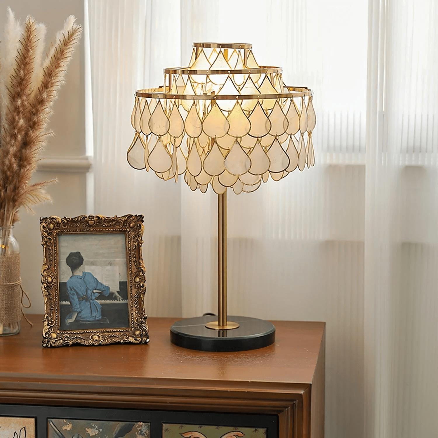 Teardrops Shell Table Lamp - Blowlighting