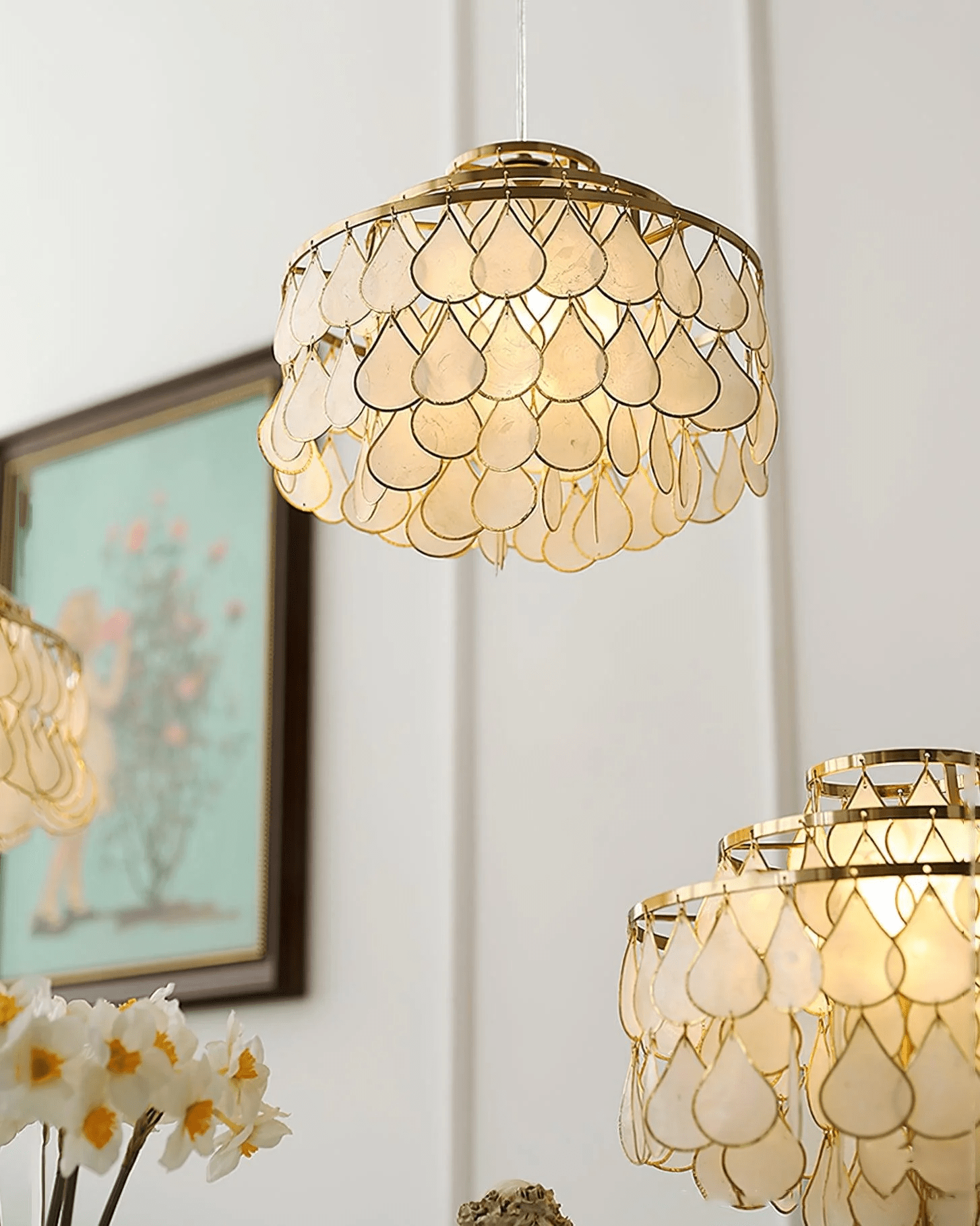 Teardrops Shell Chandelier - Blowlighting