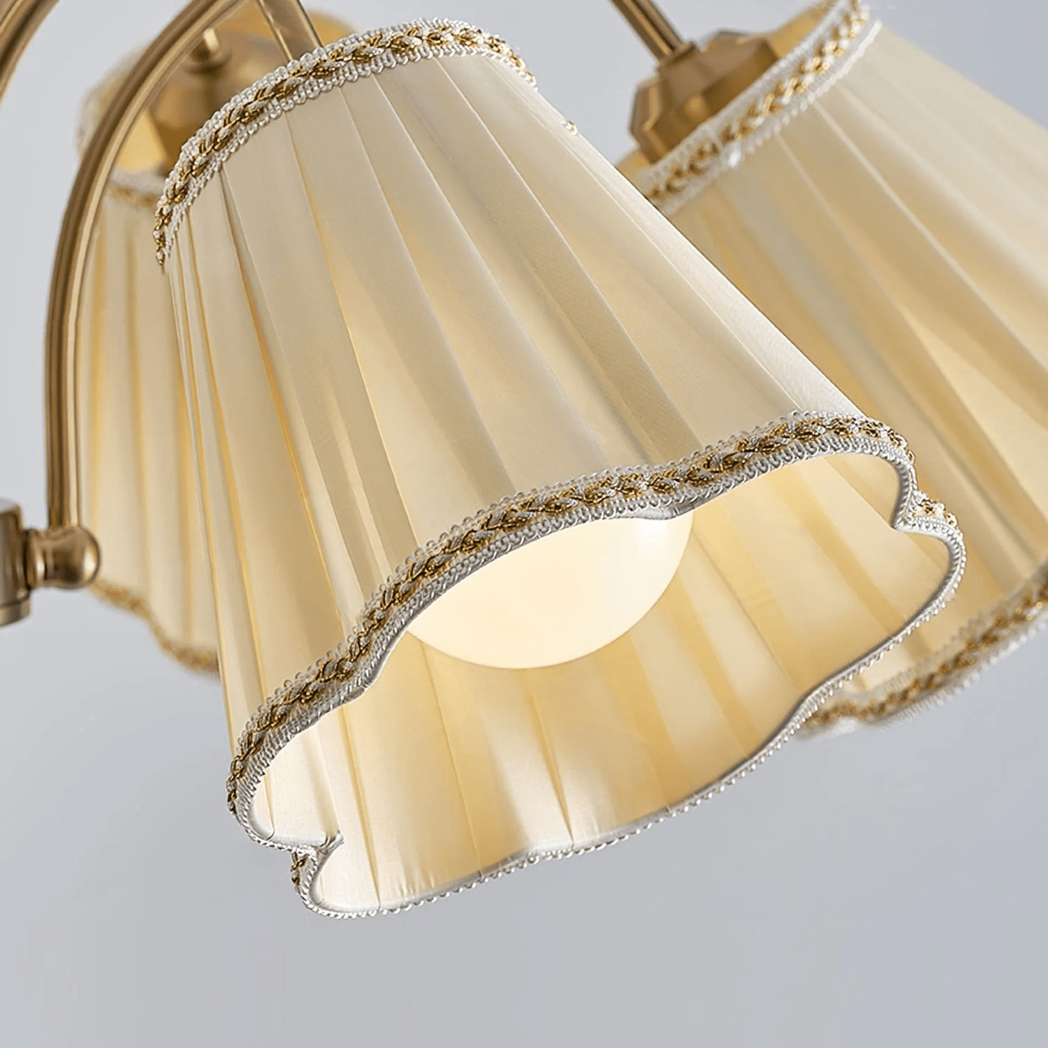 Bellora Bloom Chandelier - Blowlighting