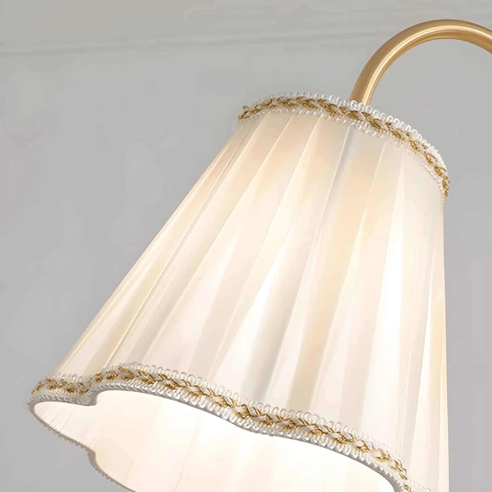 Bellora Bloom Chandelier - Blowlighting