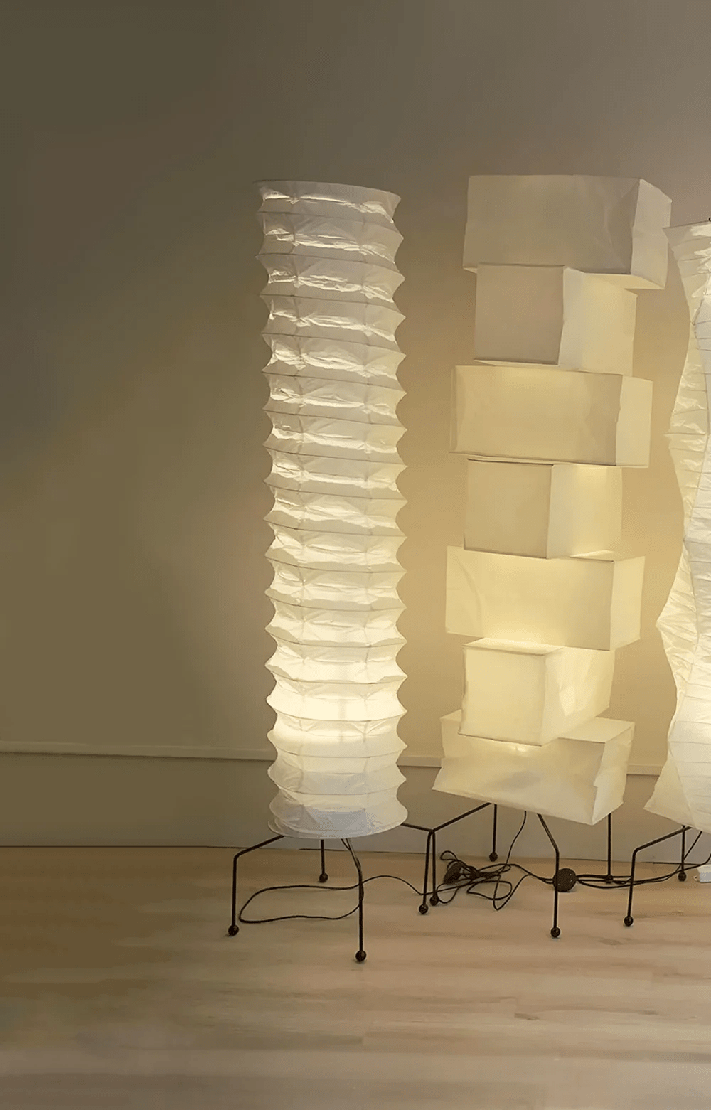 Washi Paper UF4-31N Floor Lamp - Blowlighting