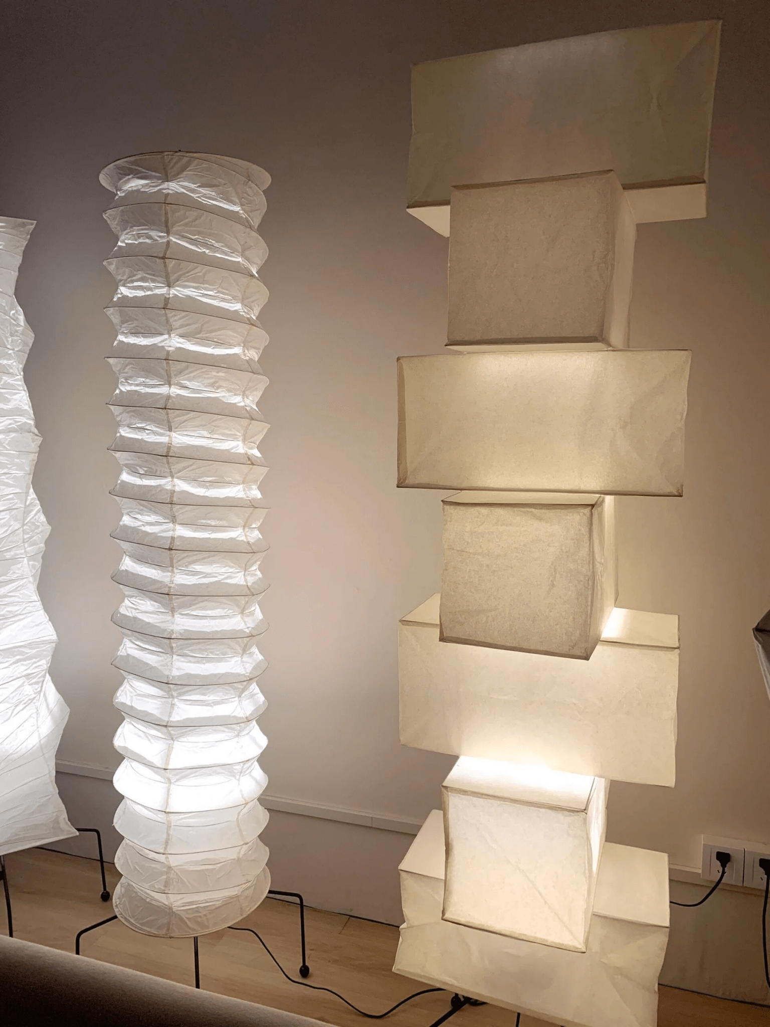 Washi Paper UF4-31N Floor Lamp - Blowlighting