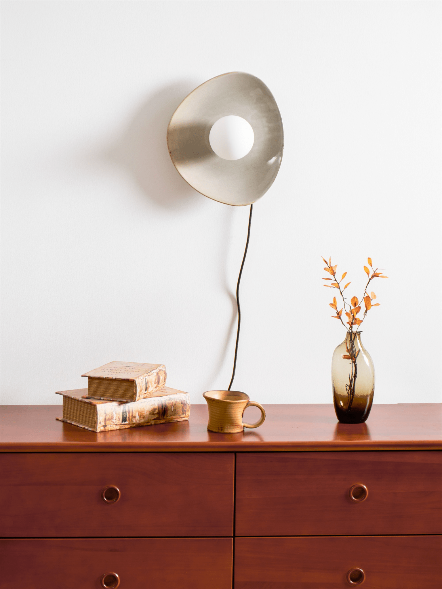 Pebble Disc Plug-in Wall Light - Blowlighting