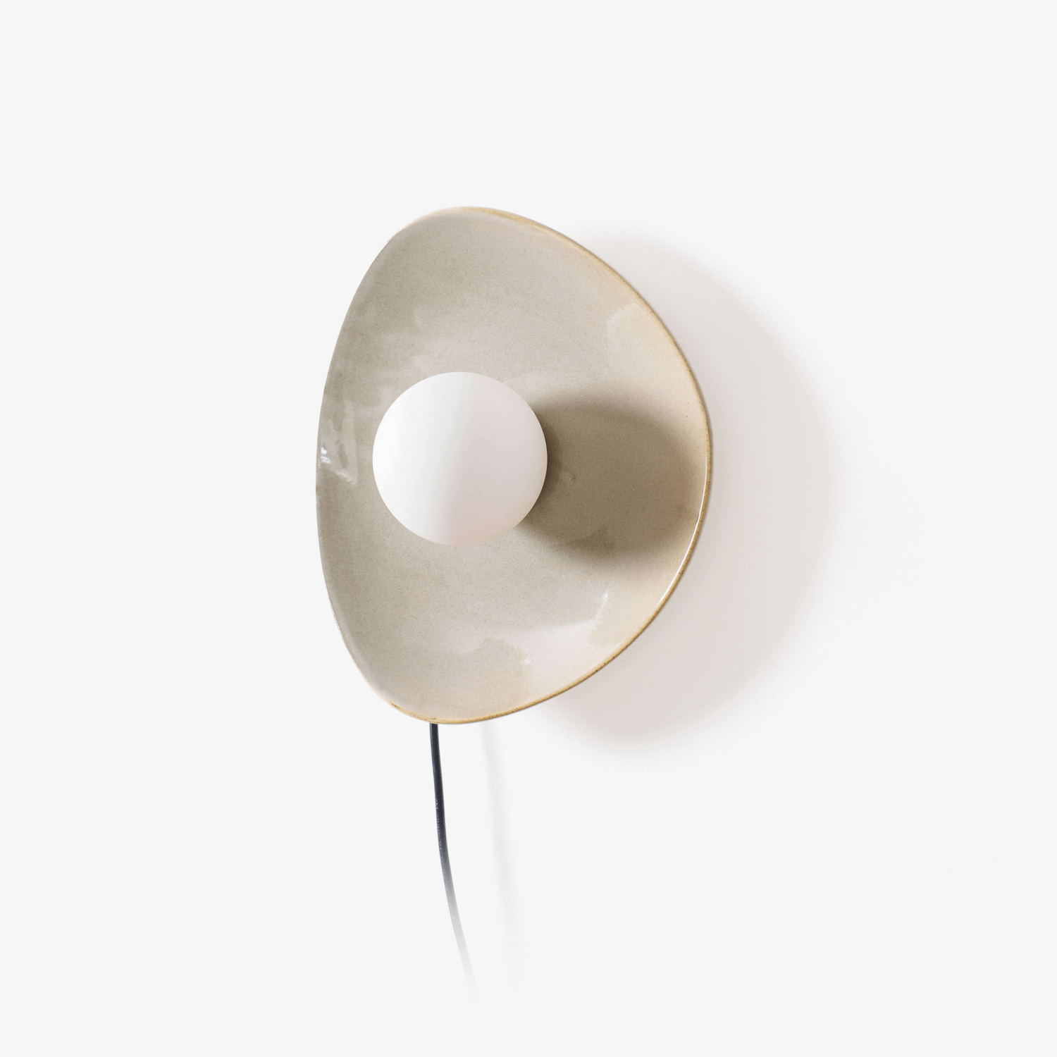 Pebble Disc Plug-in Wall Light - Blowlighting