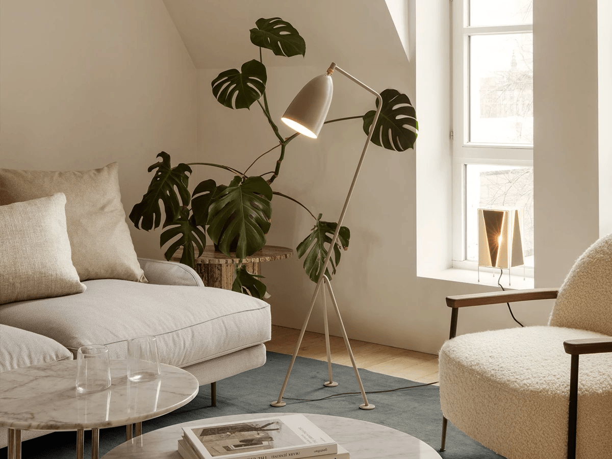 Lean Floor Lamp - Blowlighting