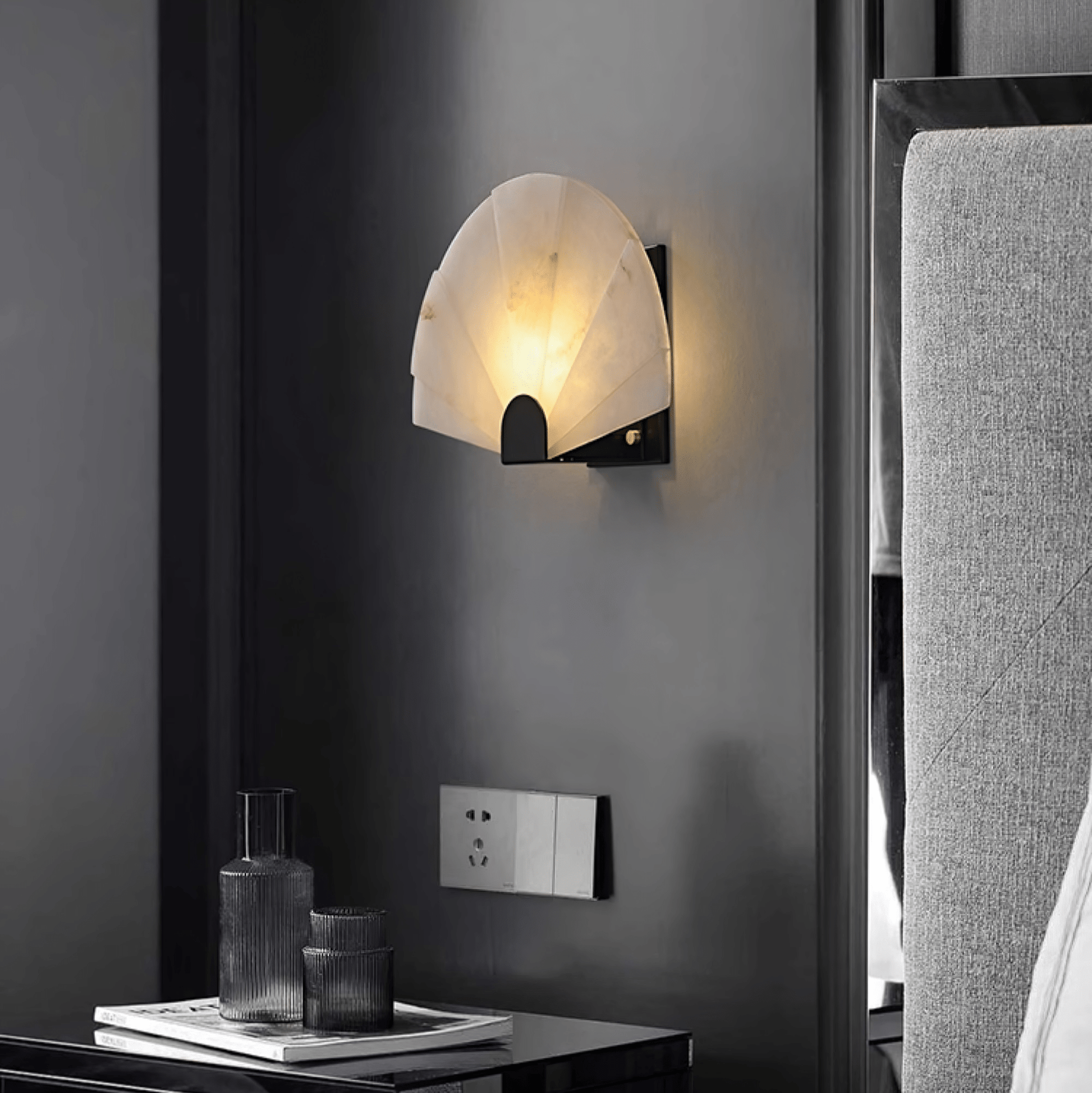 Aurelia Minimalist Alabaster Wall Light - Blowlighting