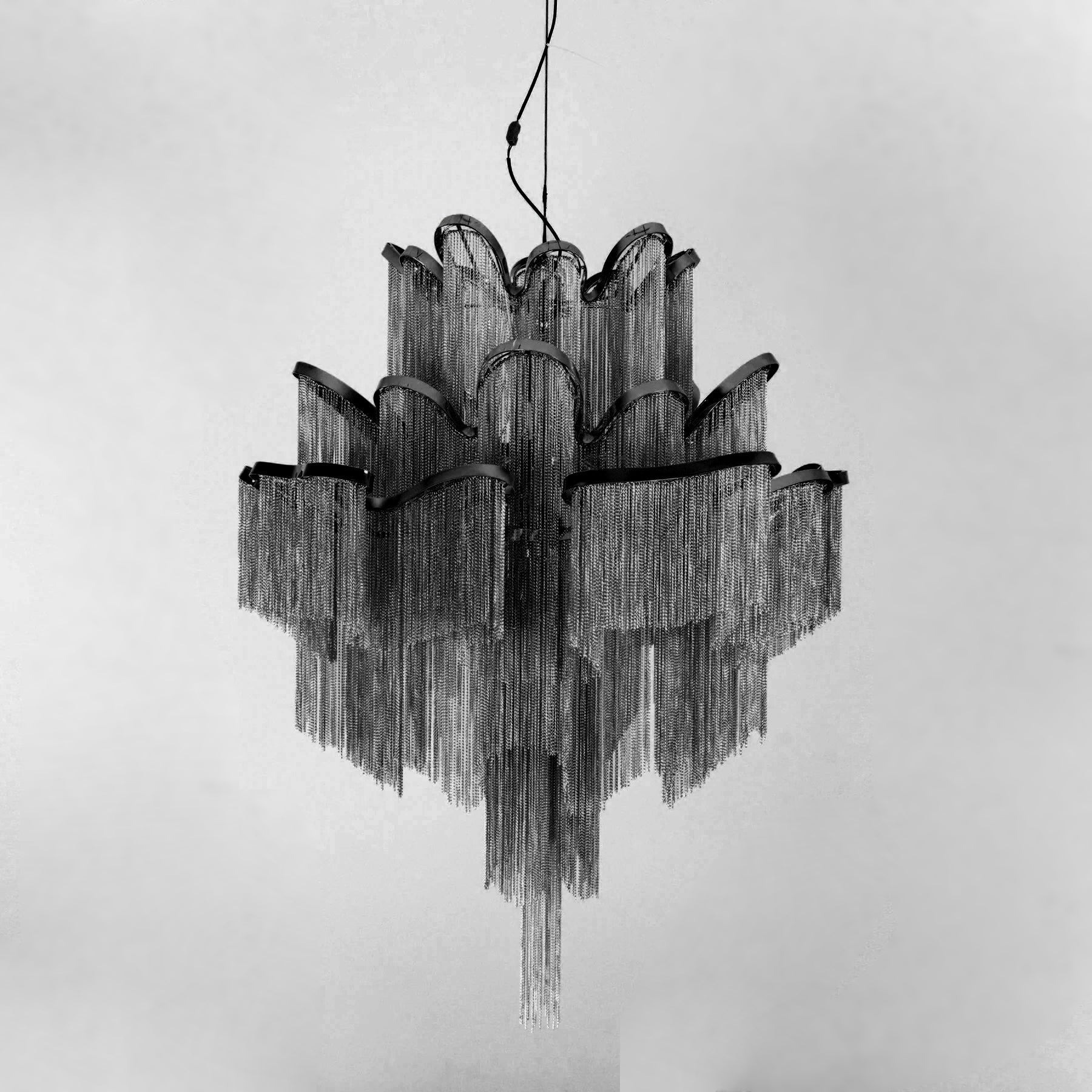 Stream Chain Chandelier - Blowlighting