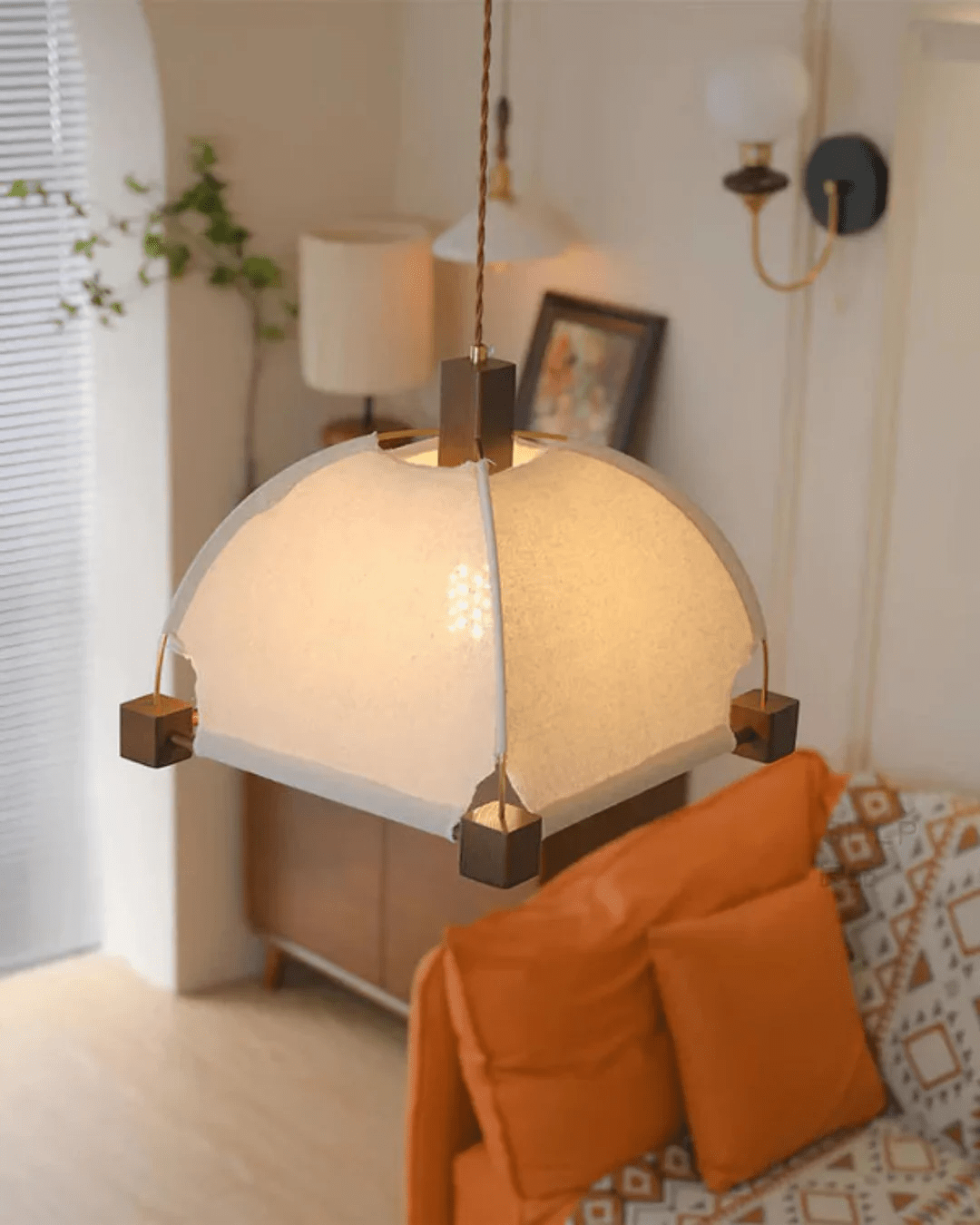 Phoebe Vintage Wood Pendant Lamp - Blowlighting
