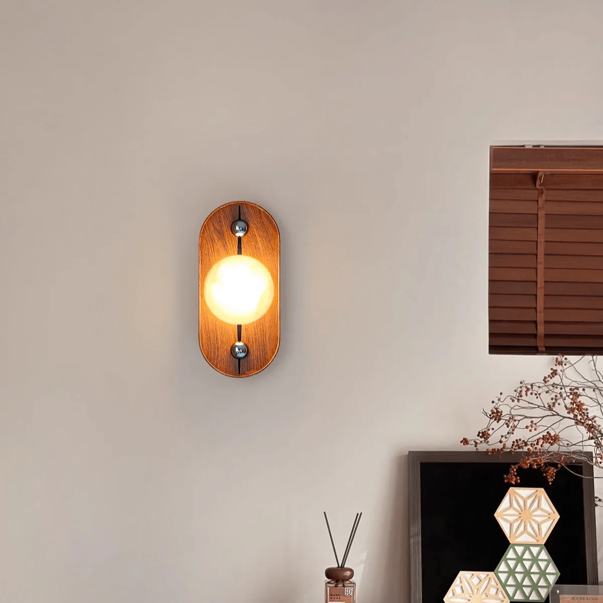 Orlin Alabaster Wall Sconce - Blowlighting