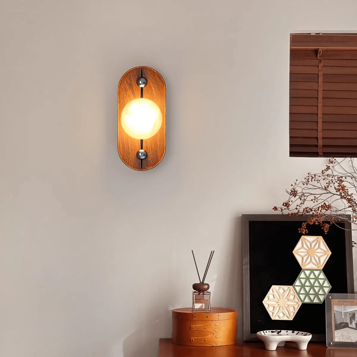 Orlin Alabaster Wall Sconce - Blowlighting