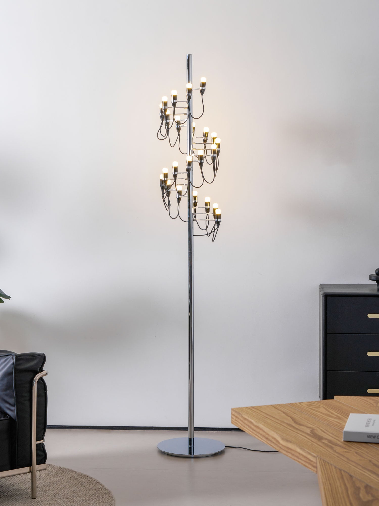Olliryra Sculptural Steel Floor Lamp - Blowlighting