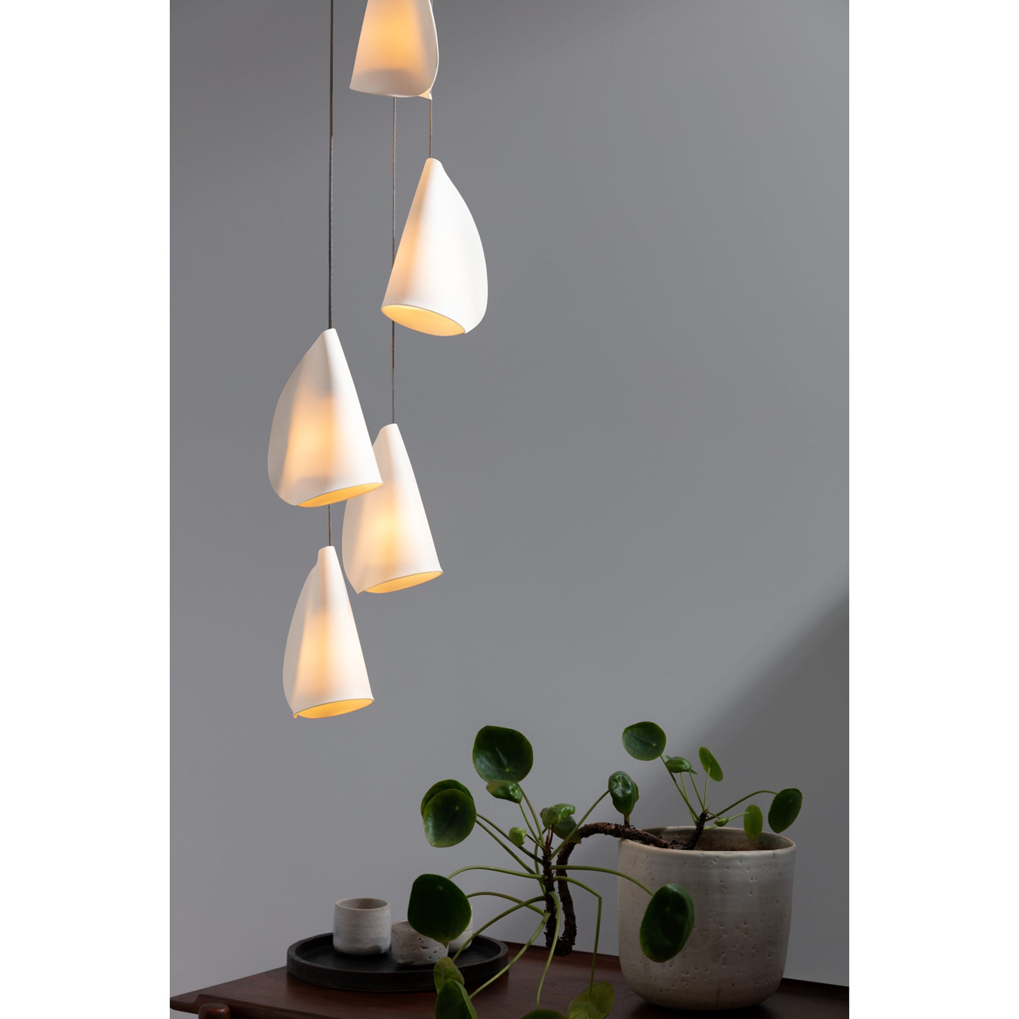 Olshaion Geometric Ceramic Pendant Light - Blowlighting