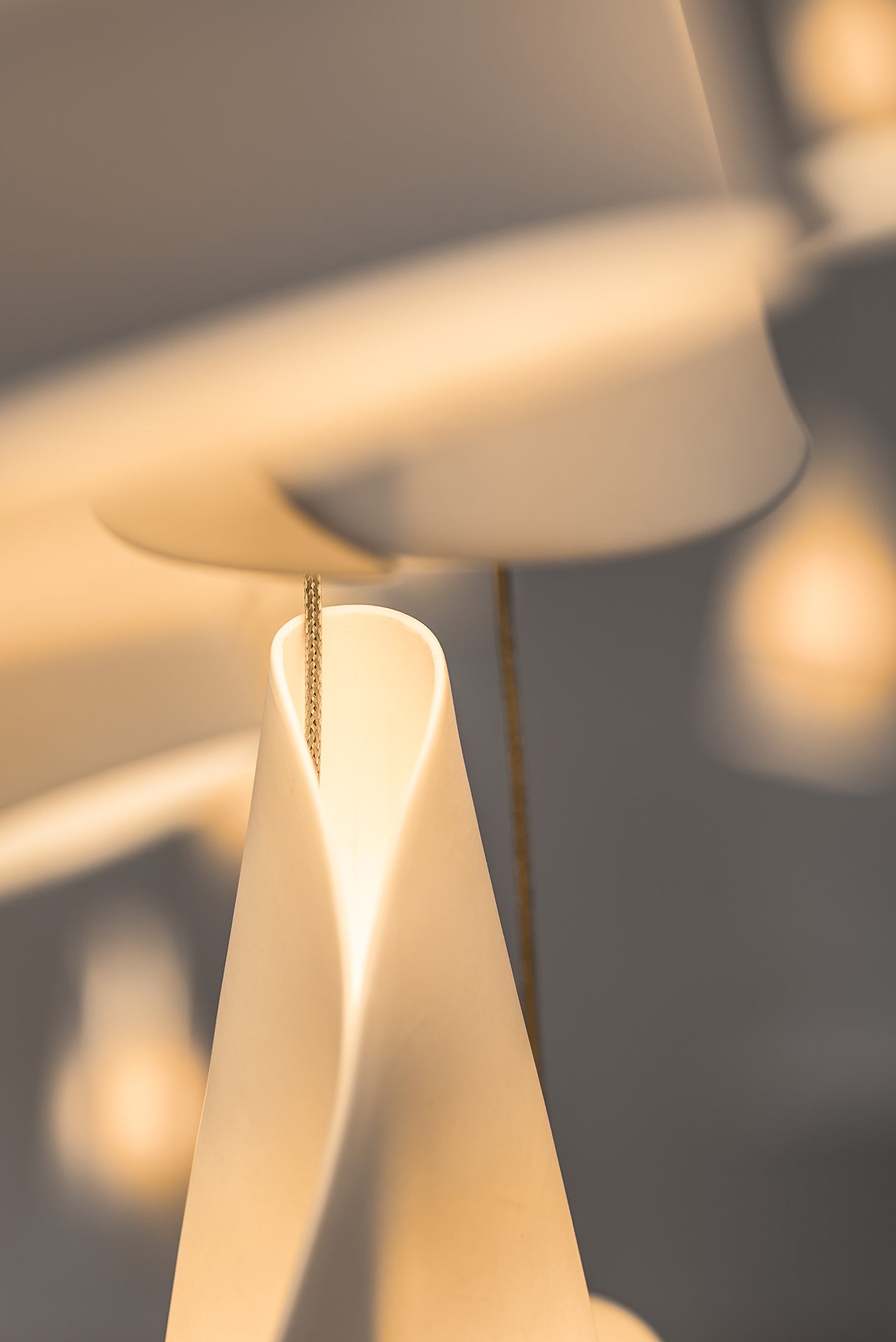 Olshaion Geometric Ceramic Pendant Light - Blowlighting