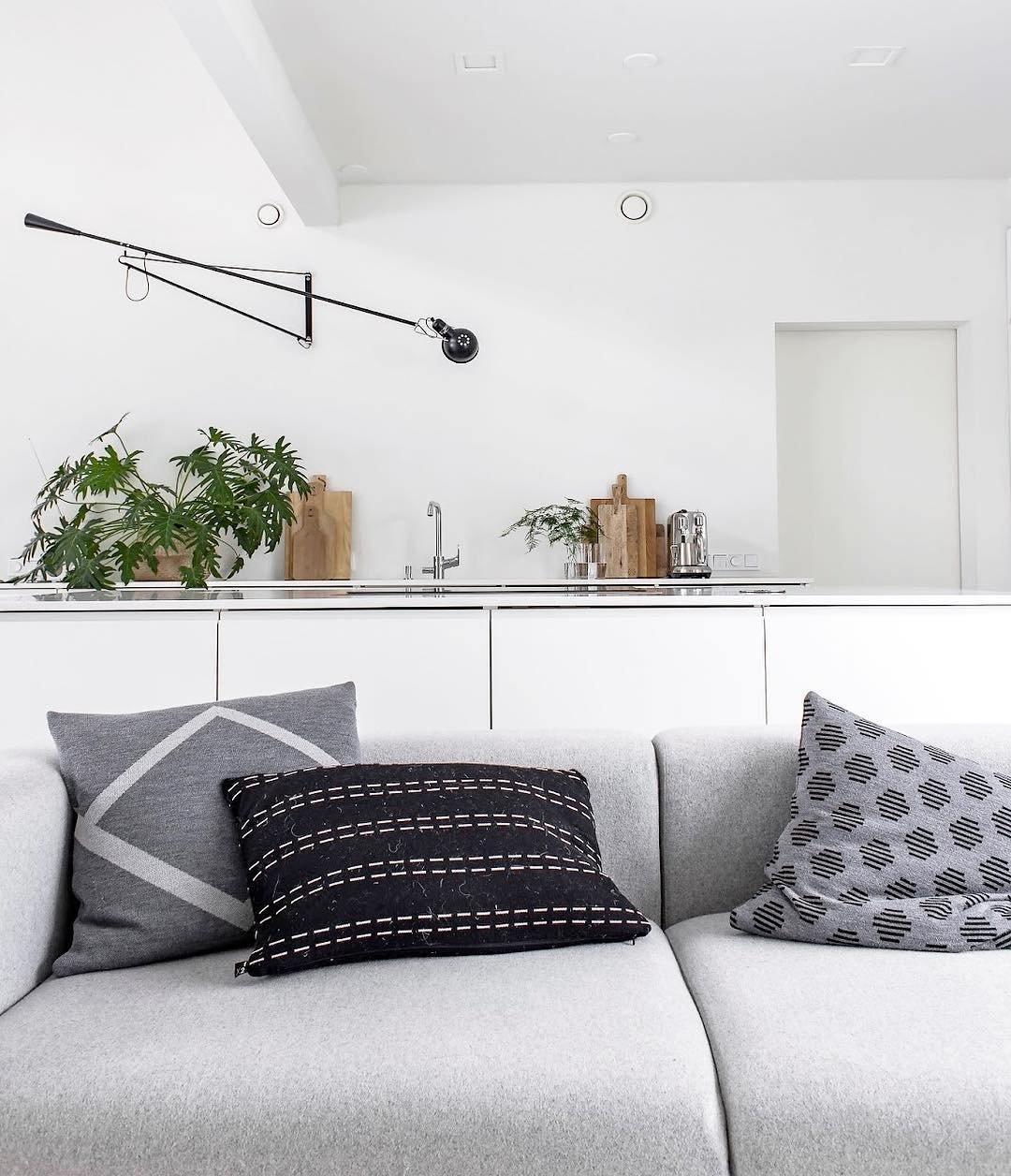 Long Arm Wall Lamp - Blowlighting