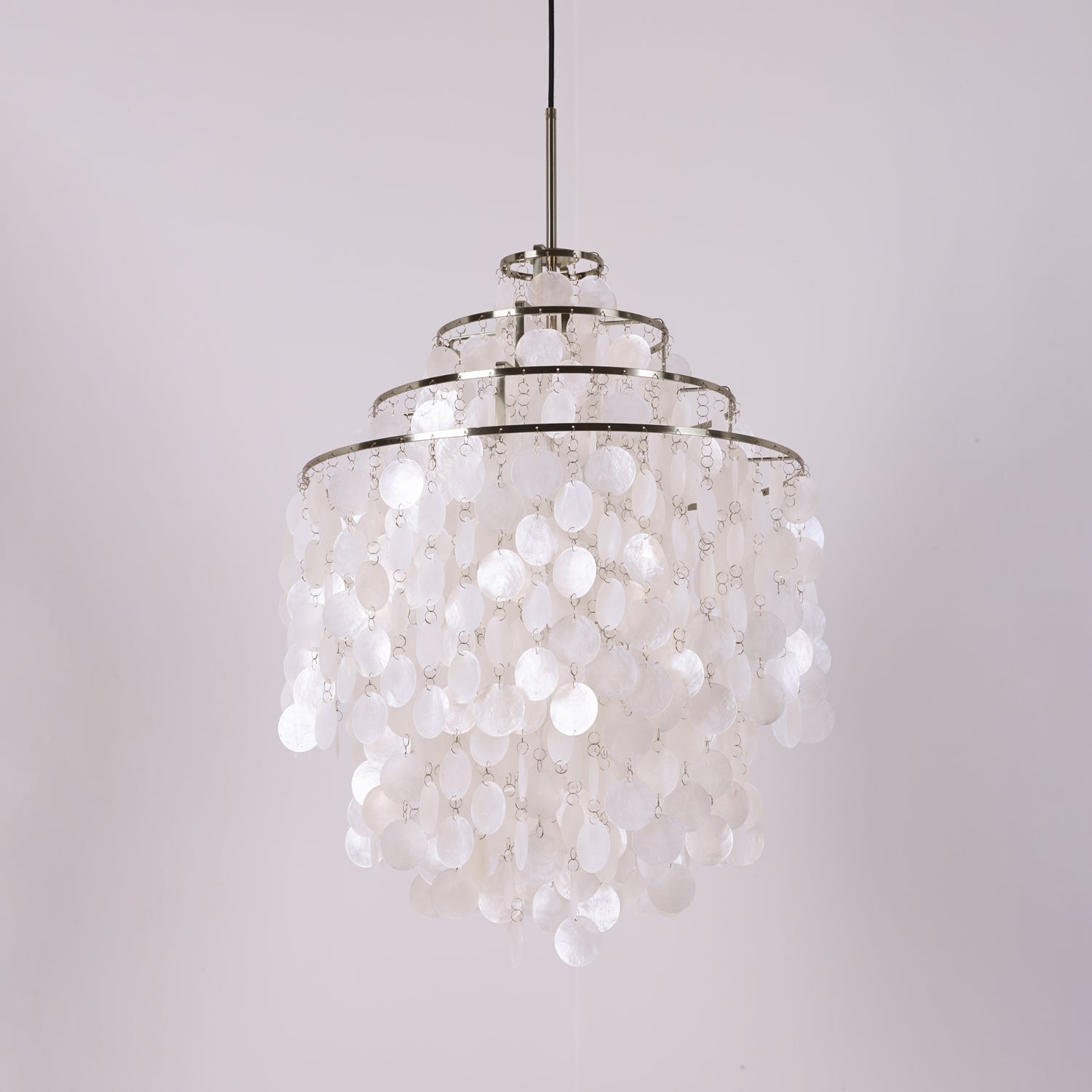 Round Shell Chandelier - Blowlighting