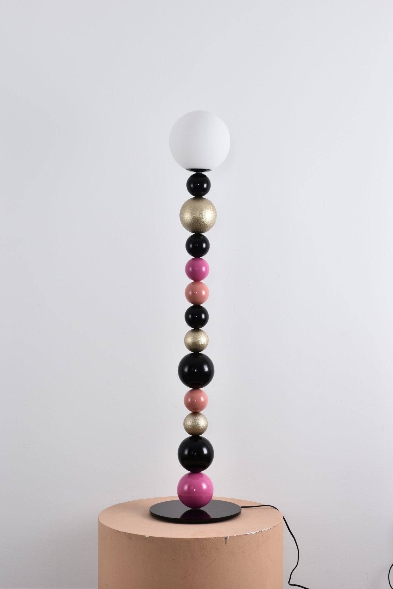 Round Balls Stacking Floor Lamp - Blowlighting