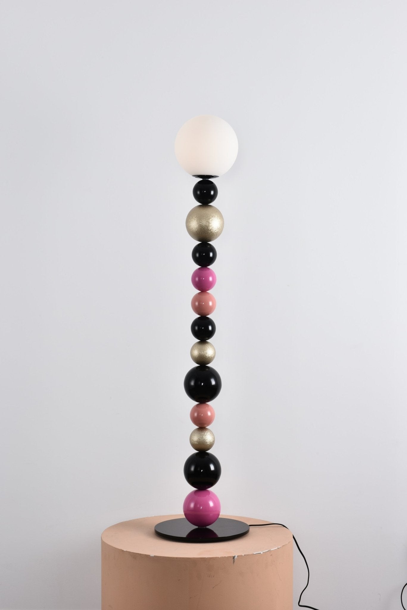 Round Balls Stacking Floor Lamp - Blowlighting