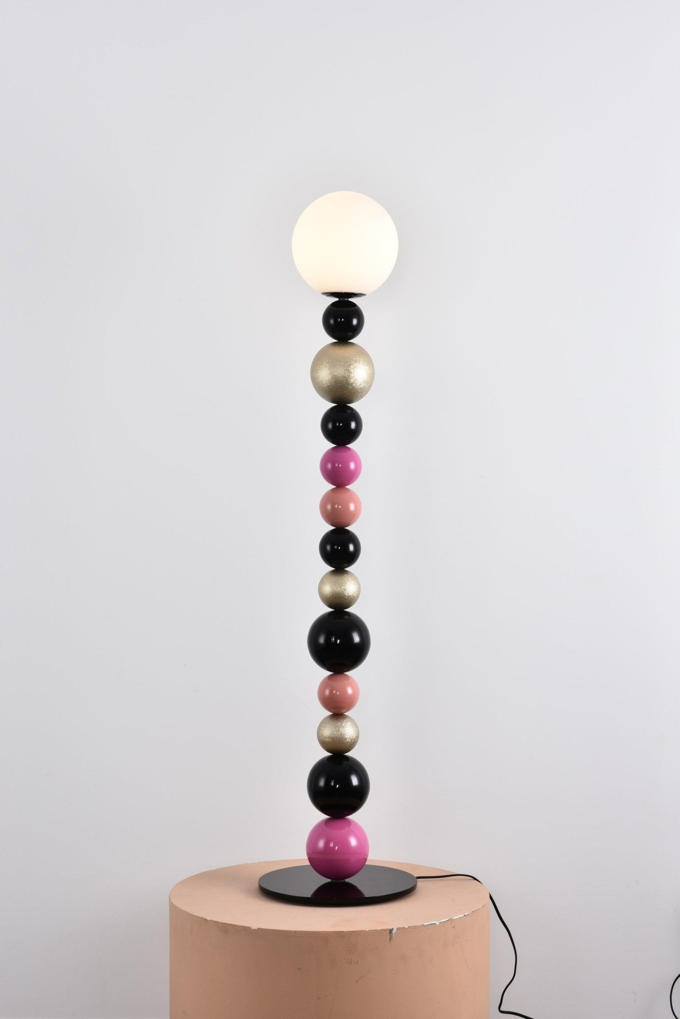 Round Balls Stacking Floor Lamp - Blowlighting