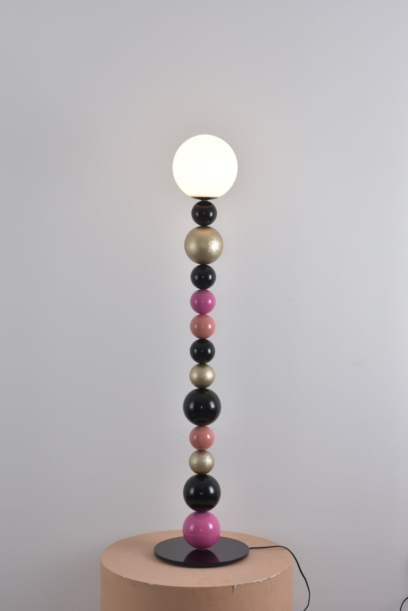 Round Balls Stacking Floor Lamp - Blowlighting