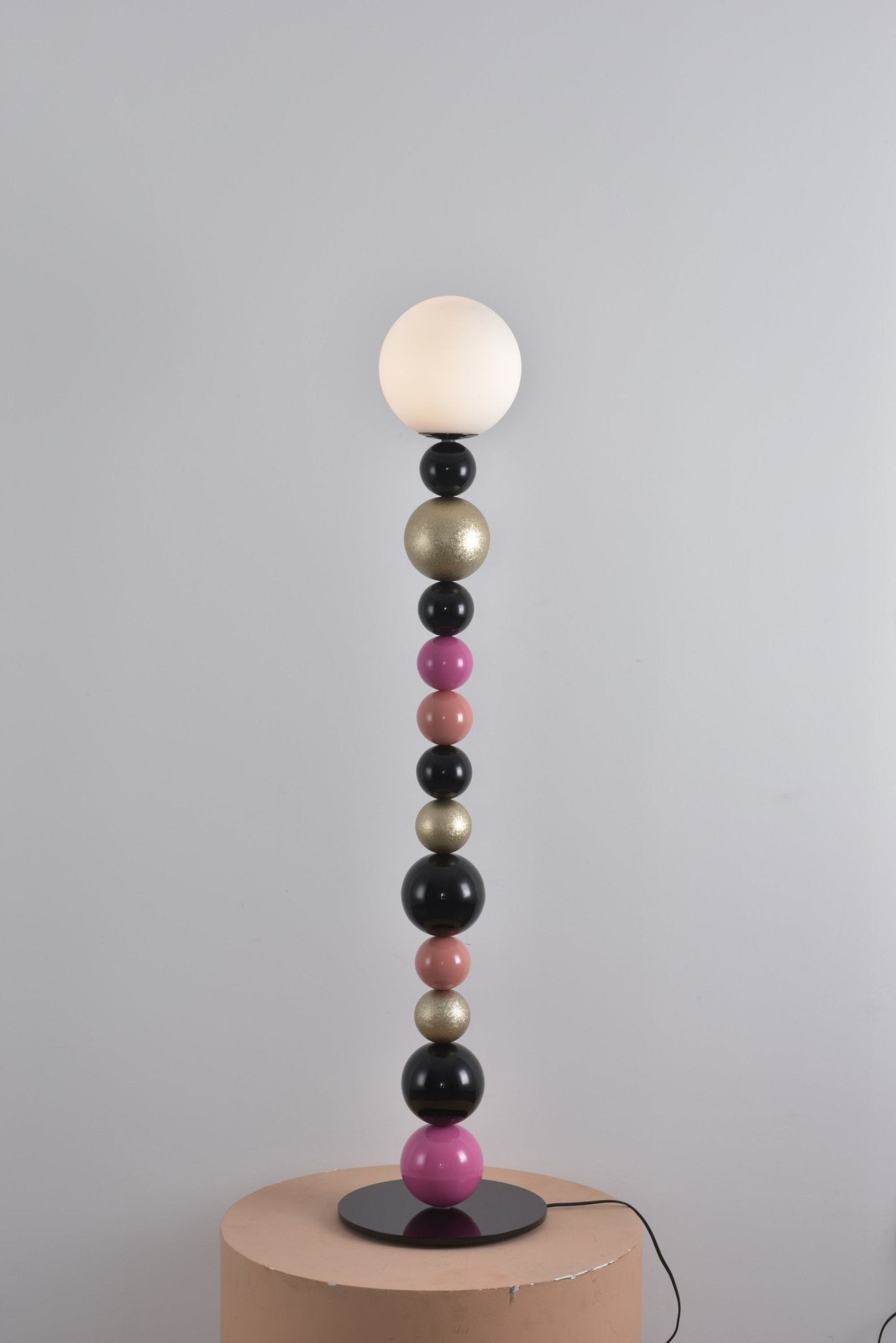 Round Balls Stacking Floor Lamp - Blowlighting