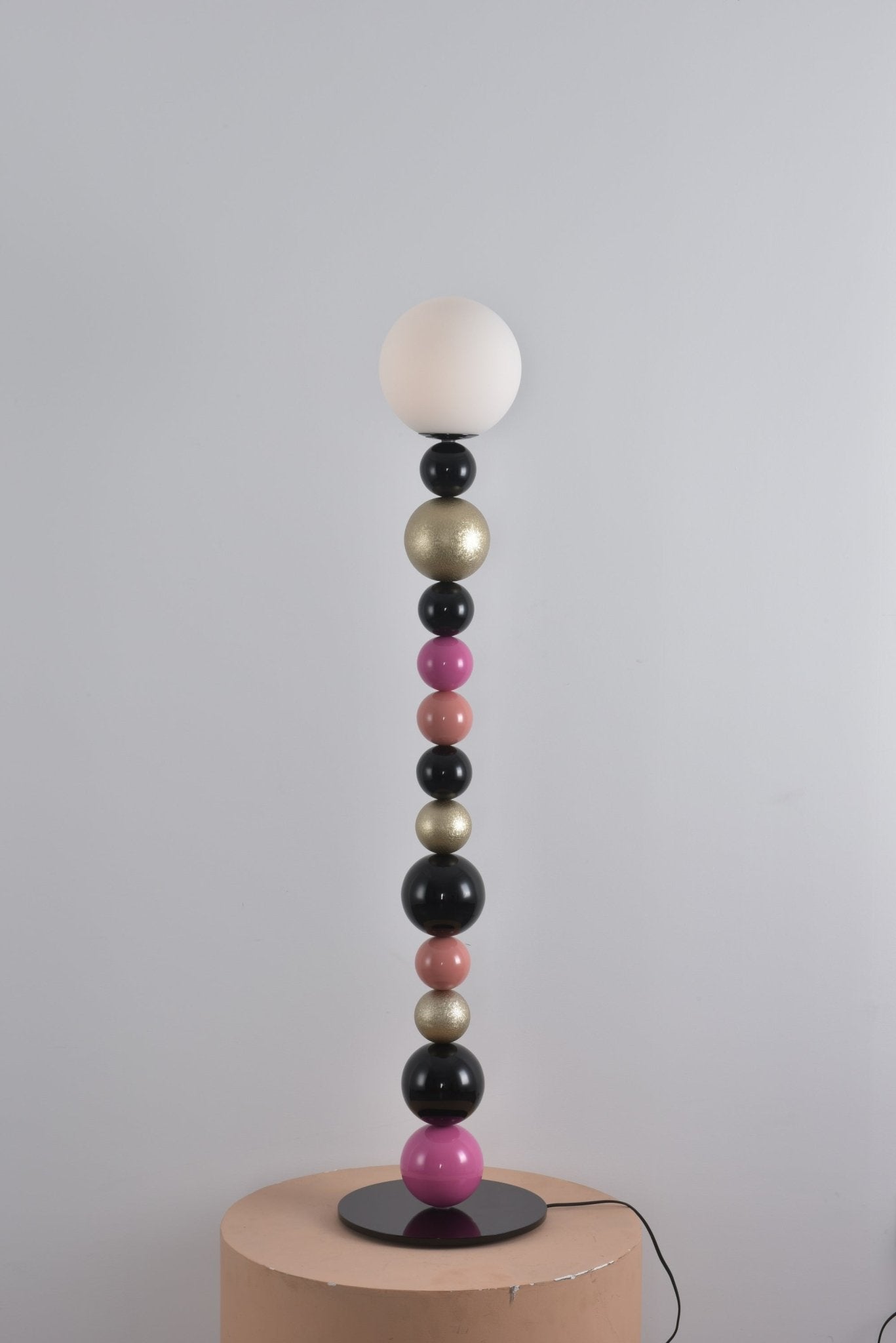Round Balls Stacking Floor Lamp - Blowlighting
