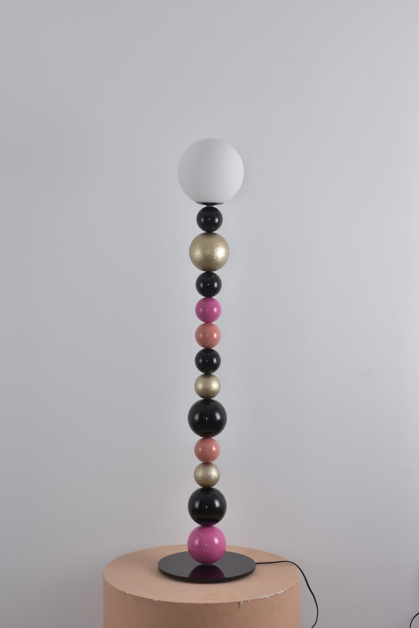 Round Balls Stacking Floor Lamp - Blowlighting