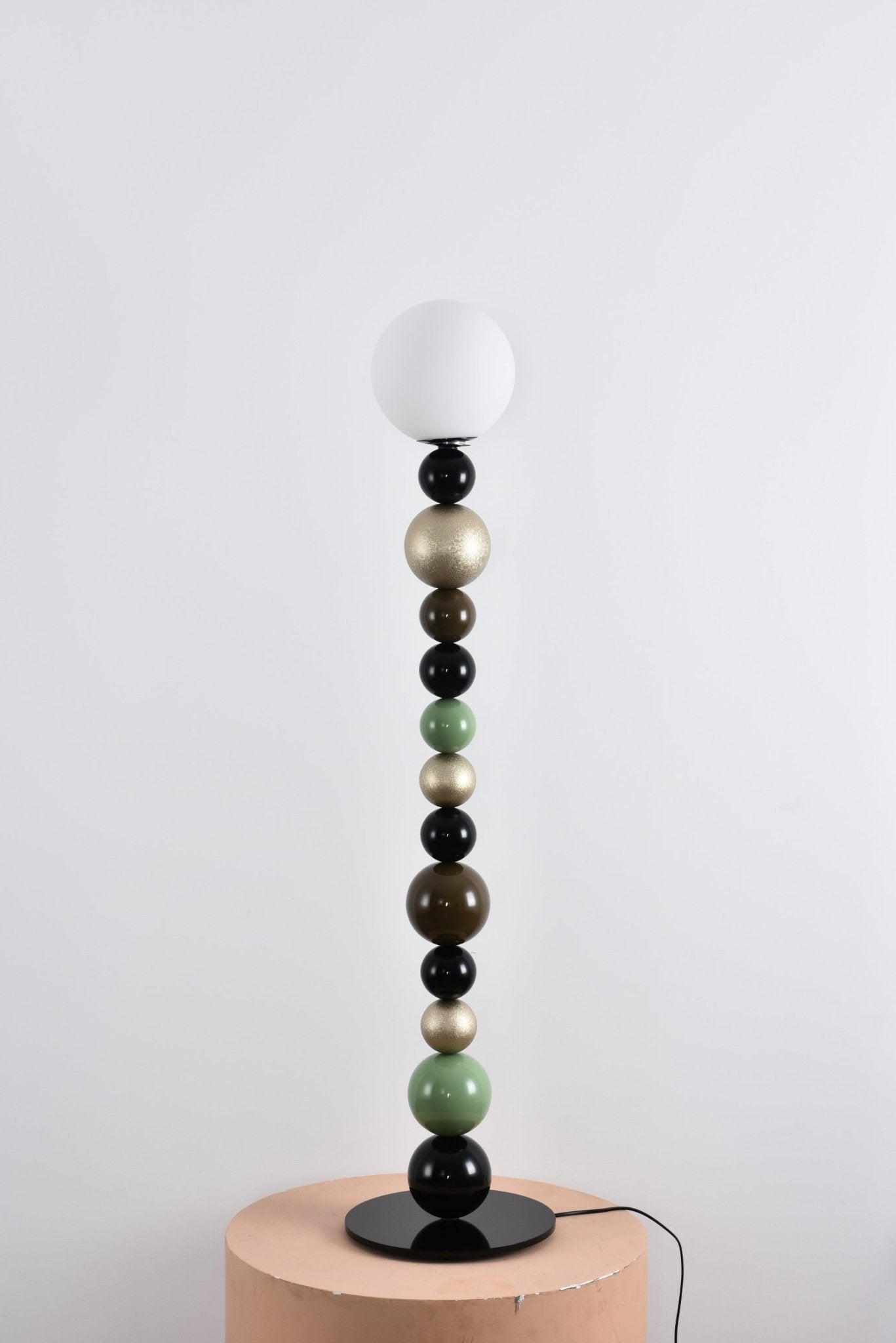 Round Balls Stacking Floor Lamp - Blowlighting