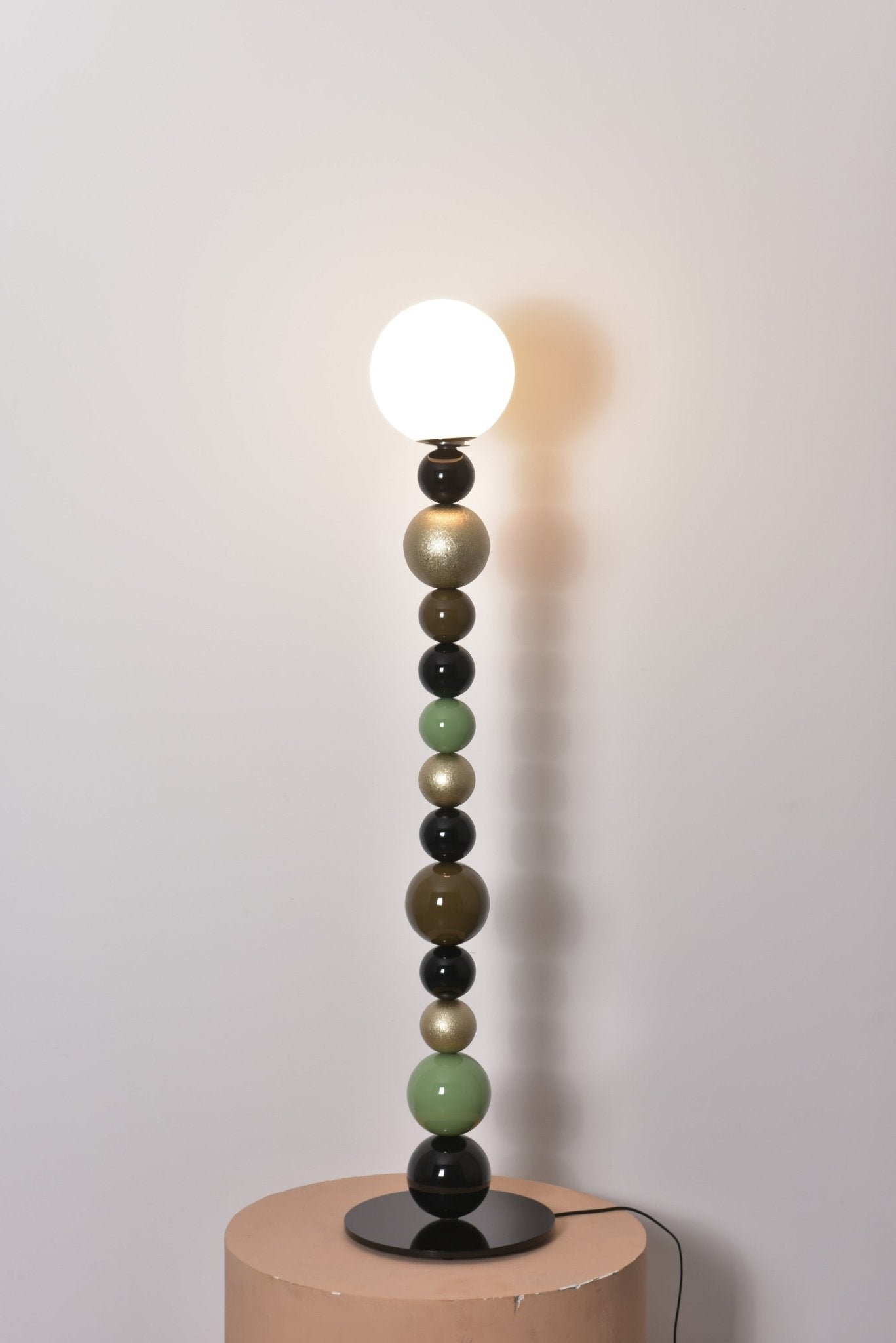 Round Balls Stacking Floor Lamp - Blowlighting