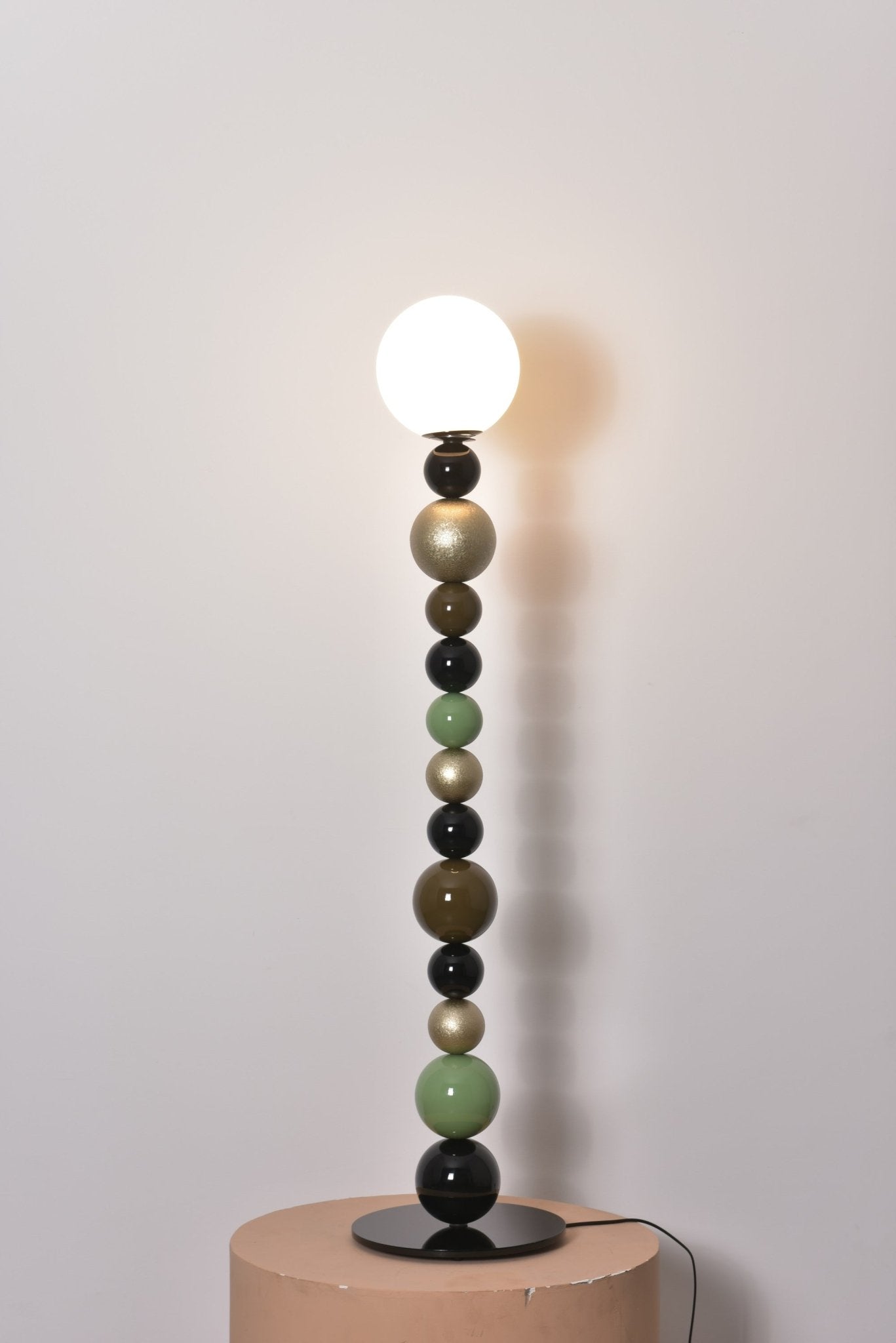 Round Balls Stacking Floor Lamp - Blowlighting