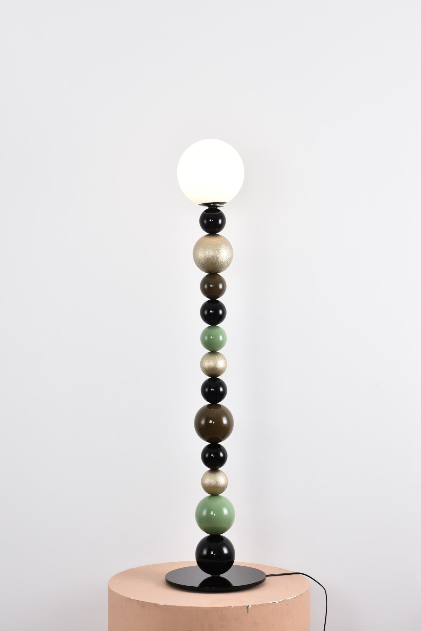 Round Balls Stacking Floor Lamp - Blowlighting
