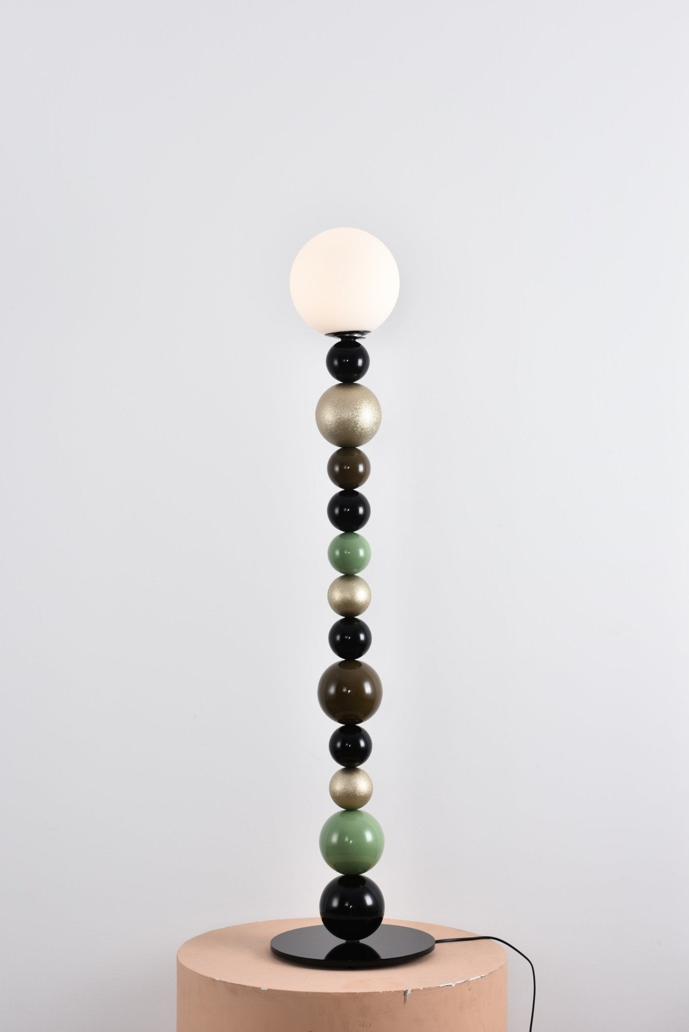 Round Balls Stacking Floor Lamp - Blowlighting