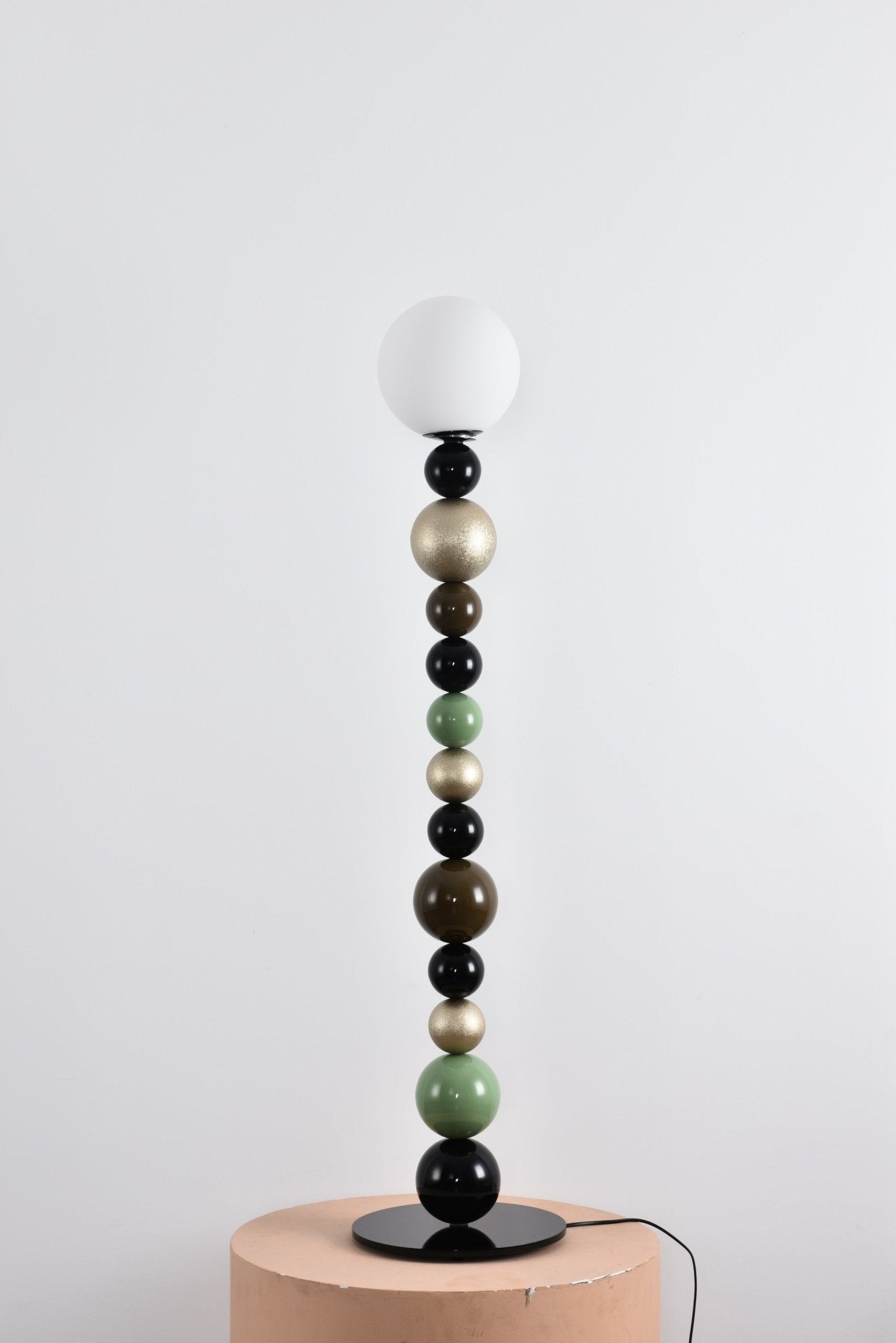 Round Balls Stacking Floor Lamp - Blowlighting