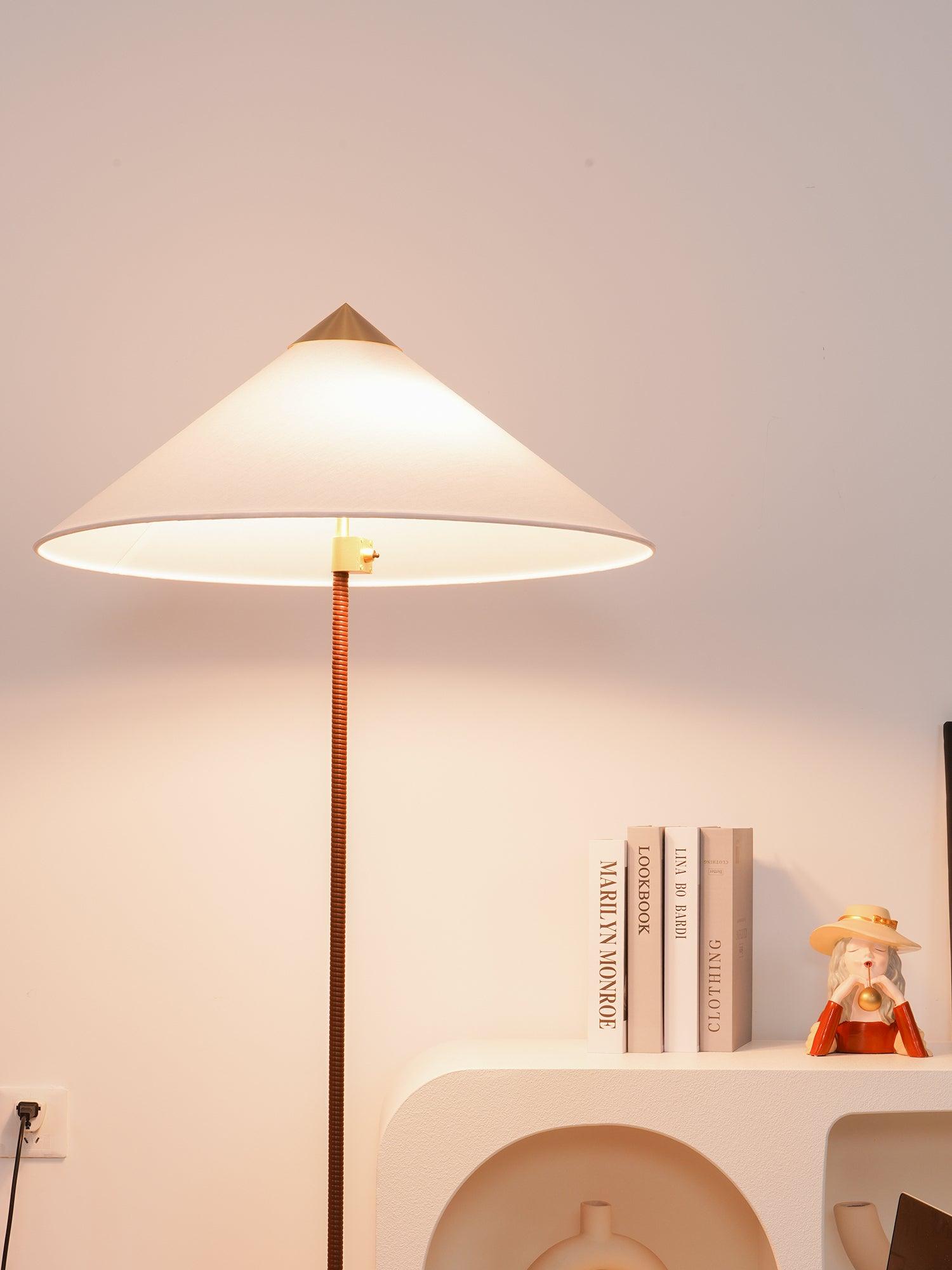 Tynell Floor Lamp - Blowlighting
