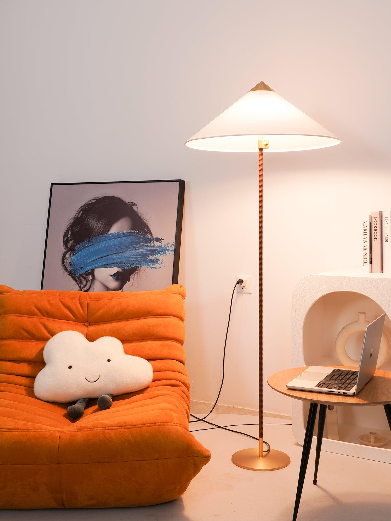 Tynell Floor Lamp - Blowlighting