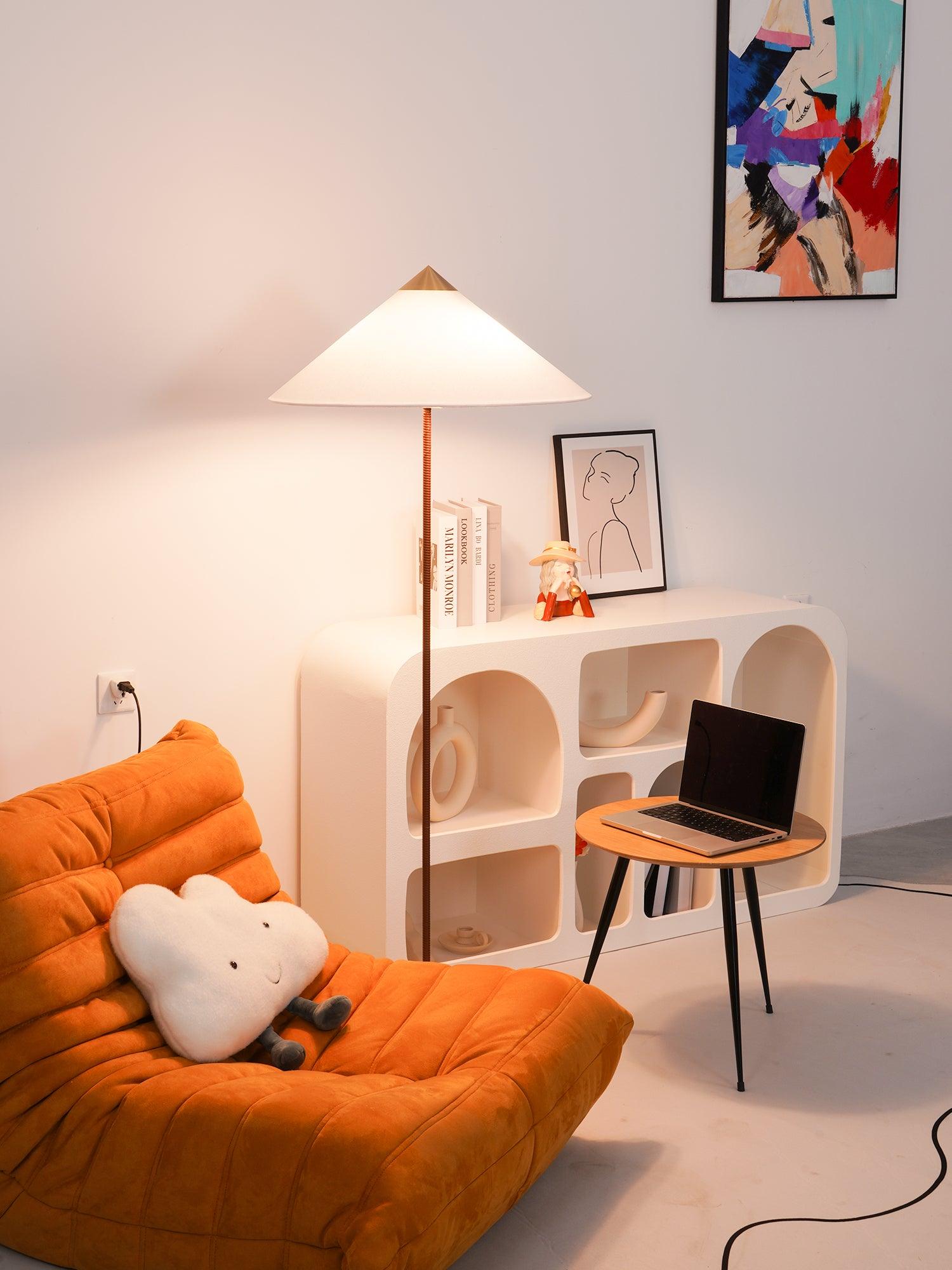 Tynell Floor Lamp - Blowlighting